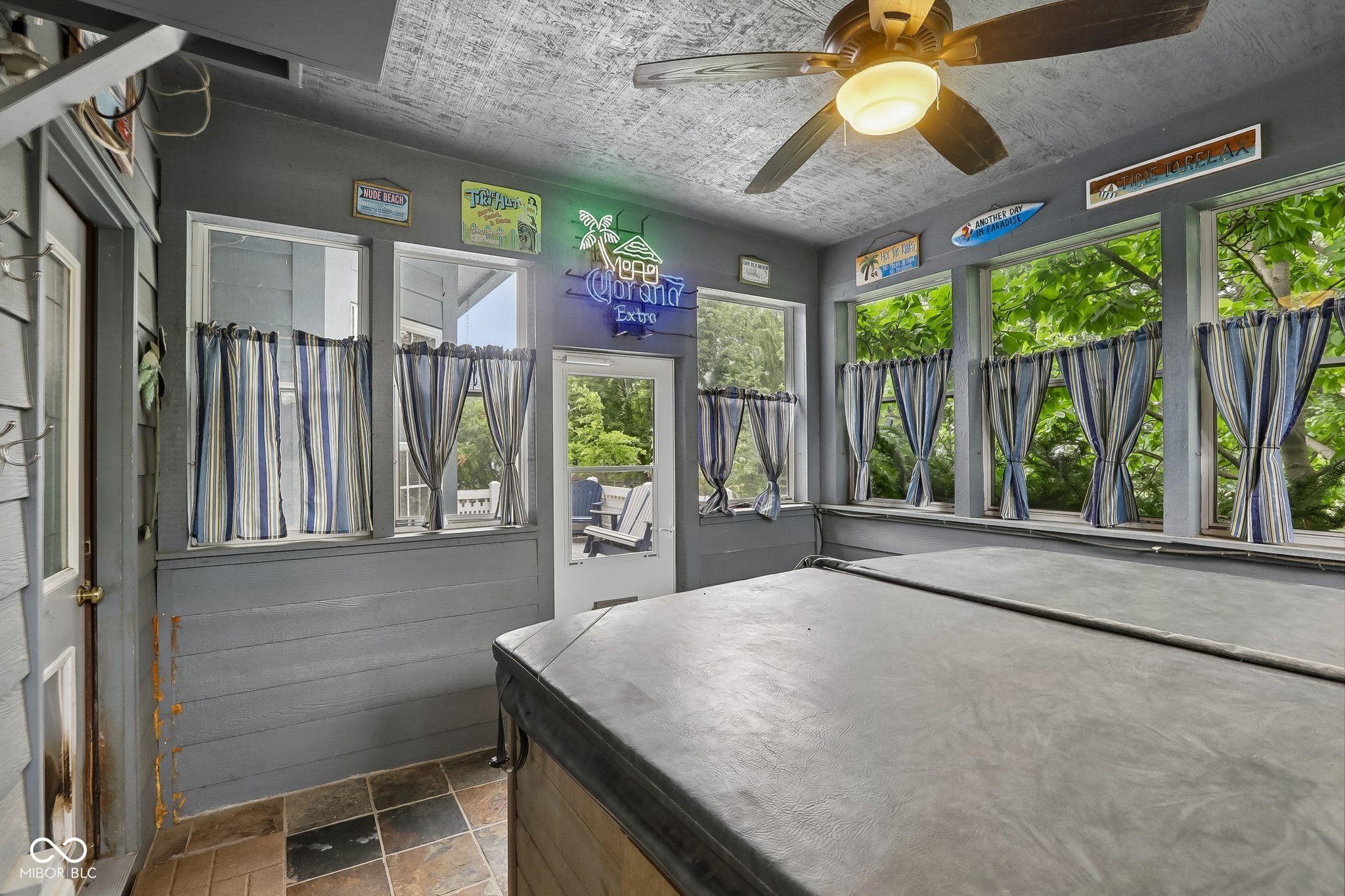 331 N Greenbriar Drive