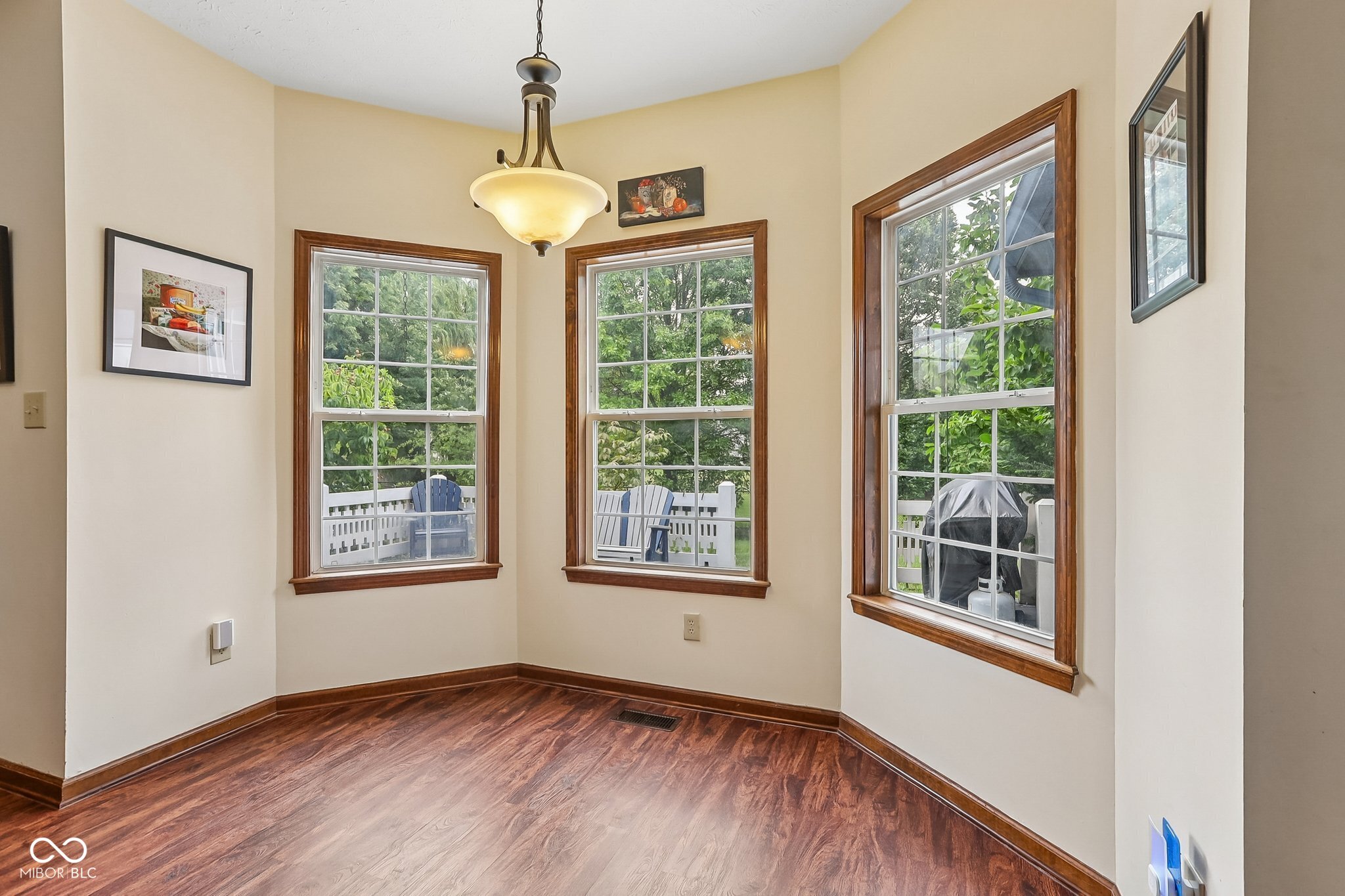 331 N Greenbriar Drive