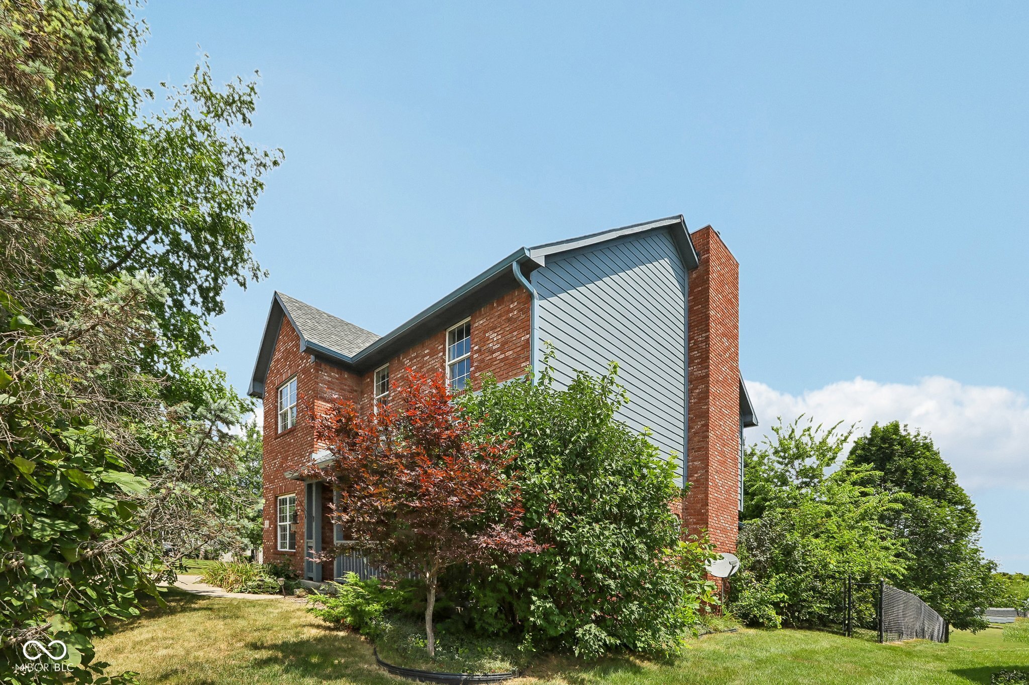 331 N Greenbriar Drive