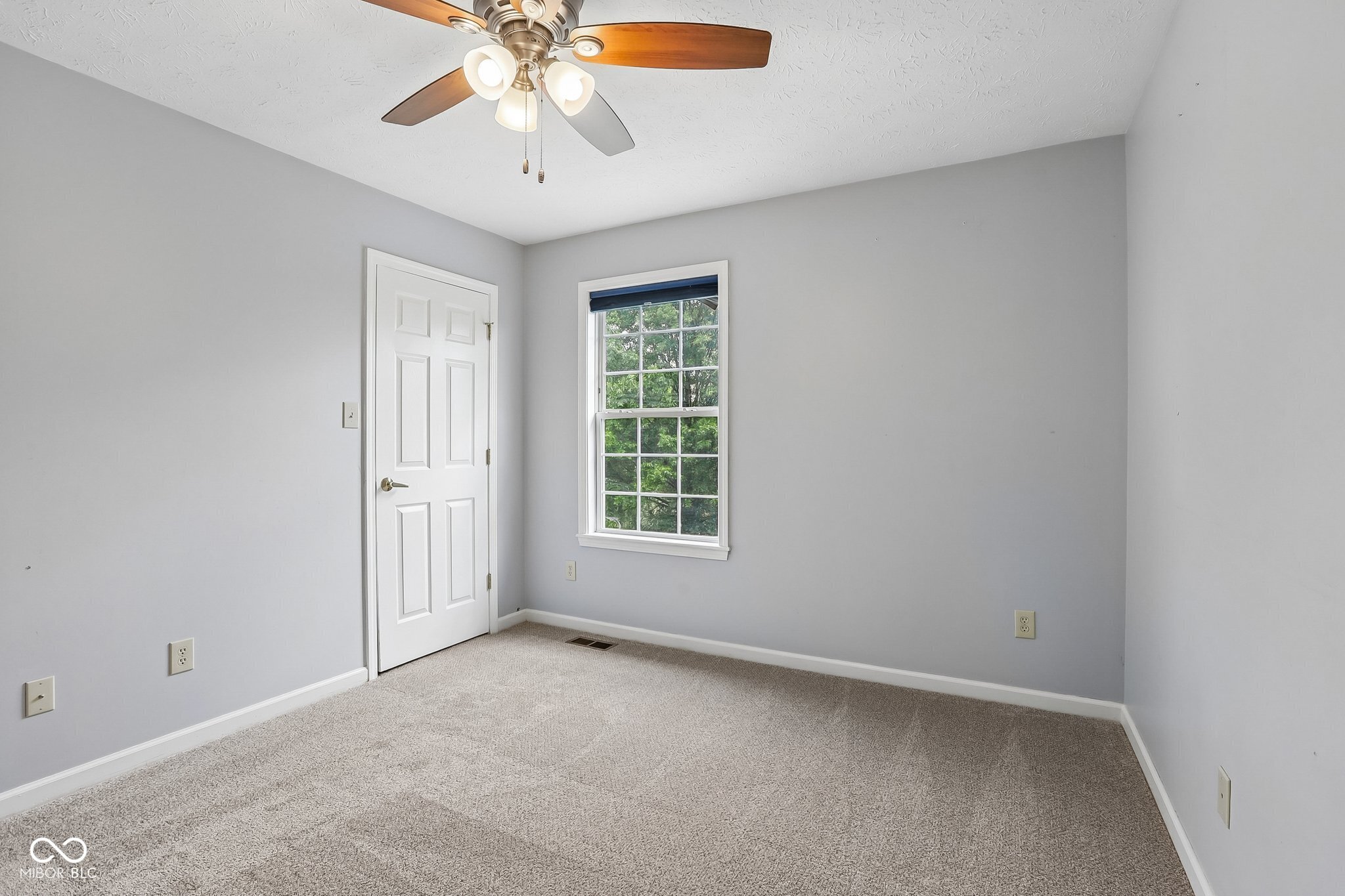 331 N Greenbriar Drive