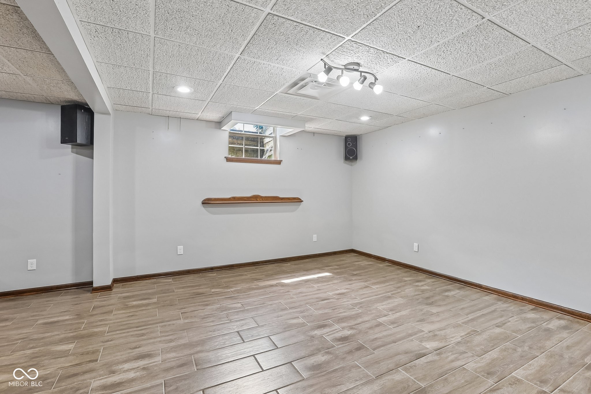 331 N Greenbriar Drive