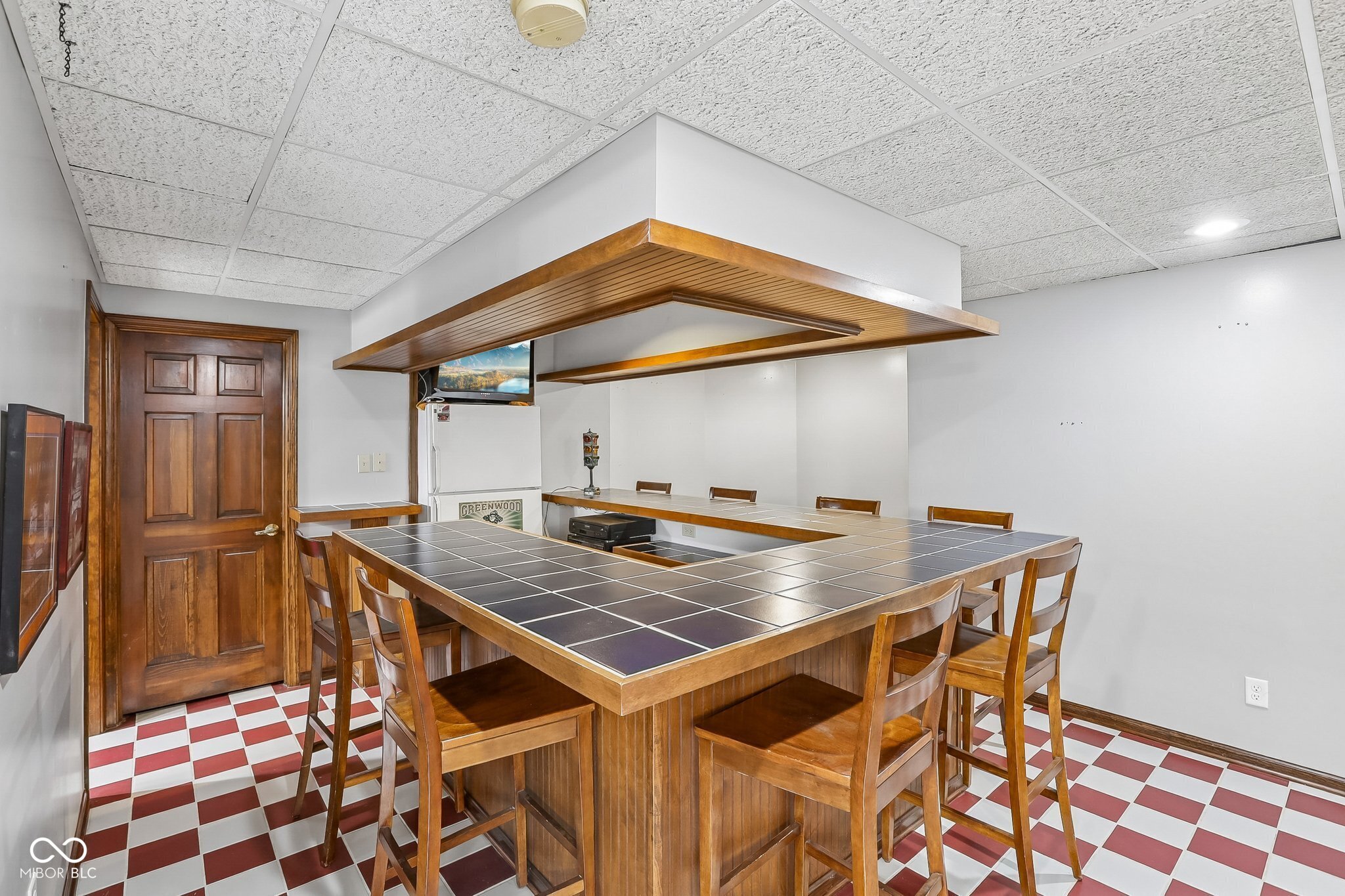 331 N Greenbriar Drive