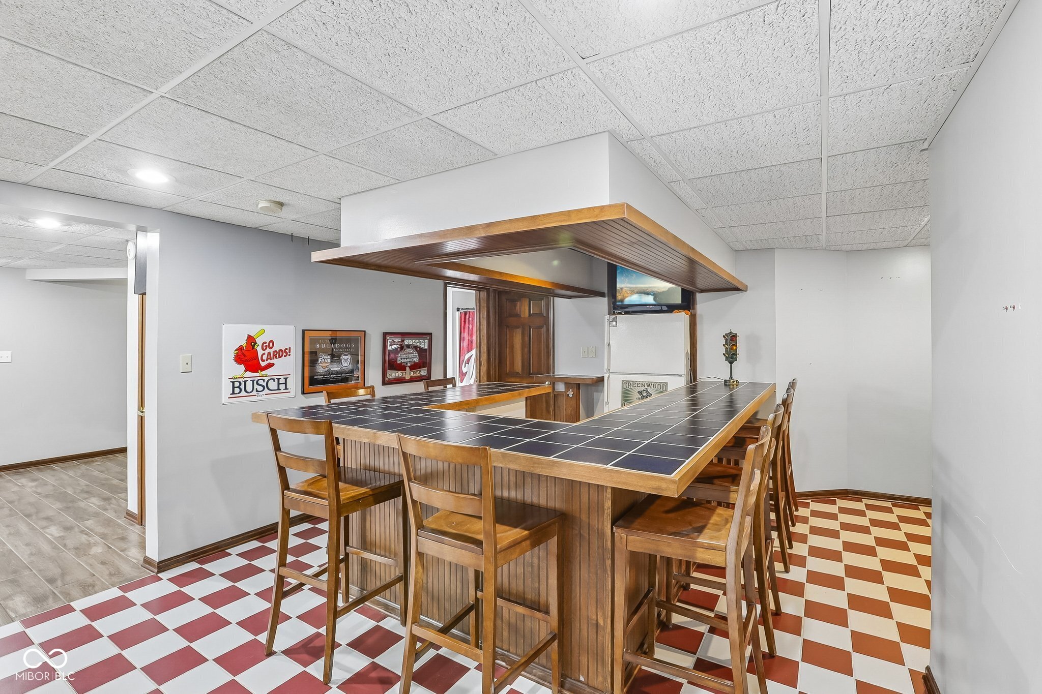 331 N Greenbriar Drive