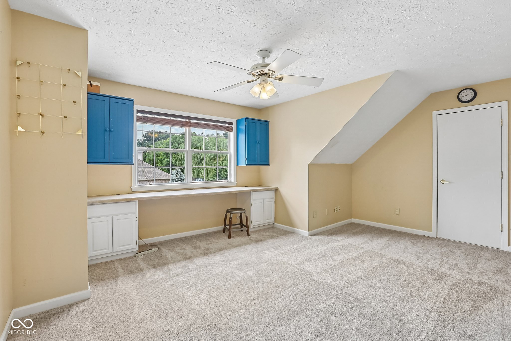 331 N Greenbriar Drive