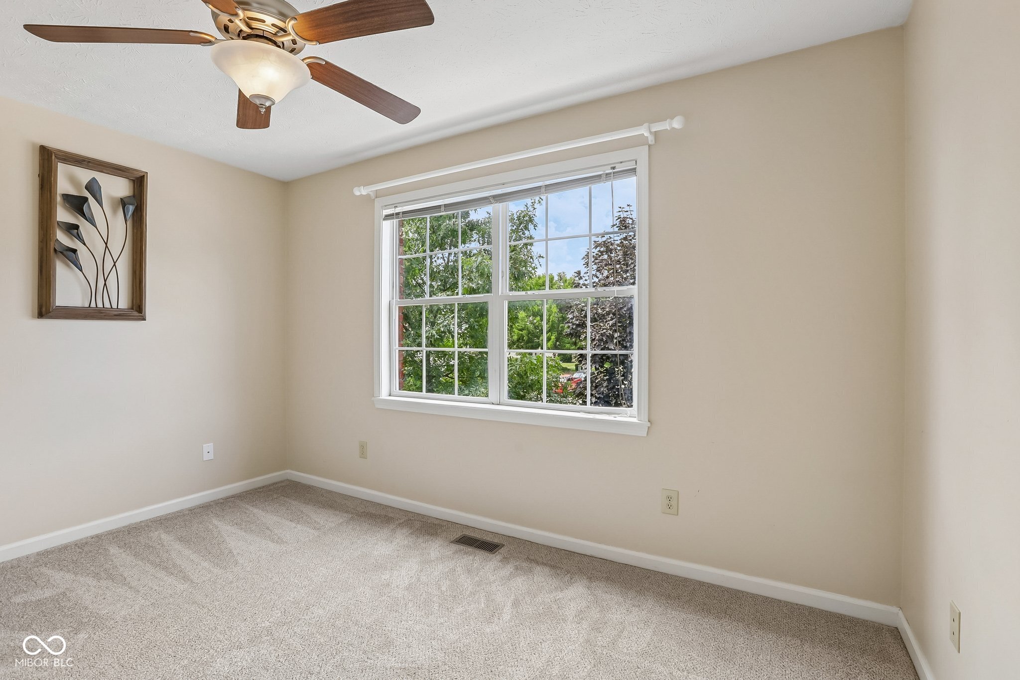 331 N Greenbriar Drive