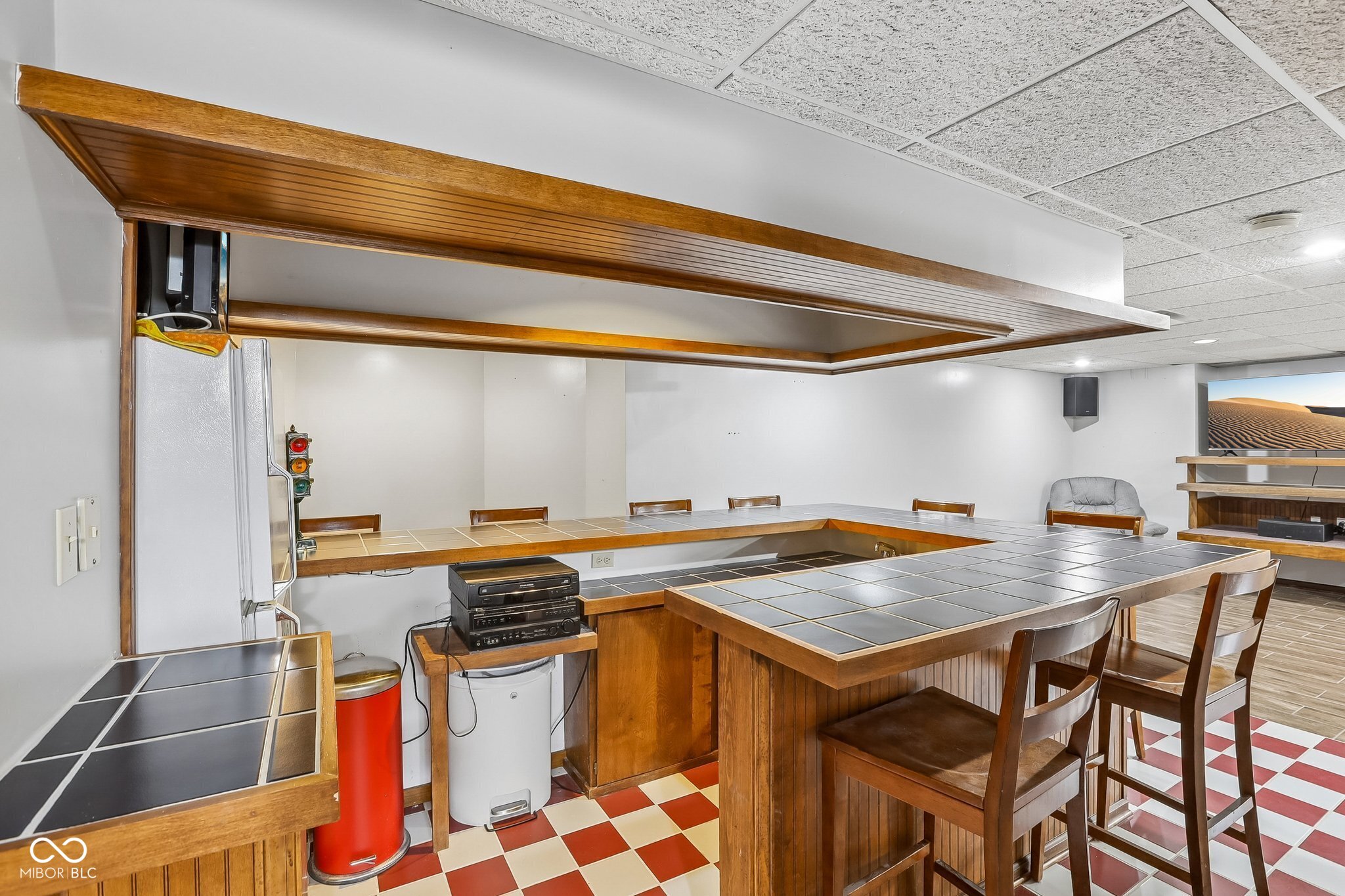 331 N Greenbriar Drive