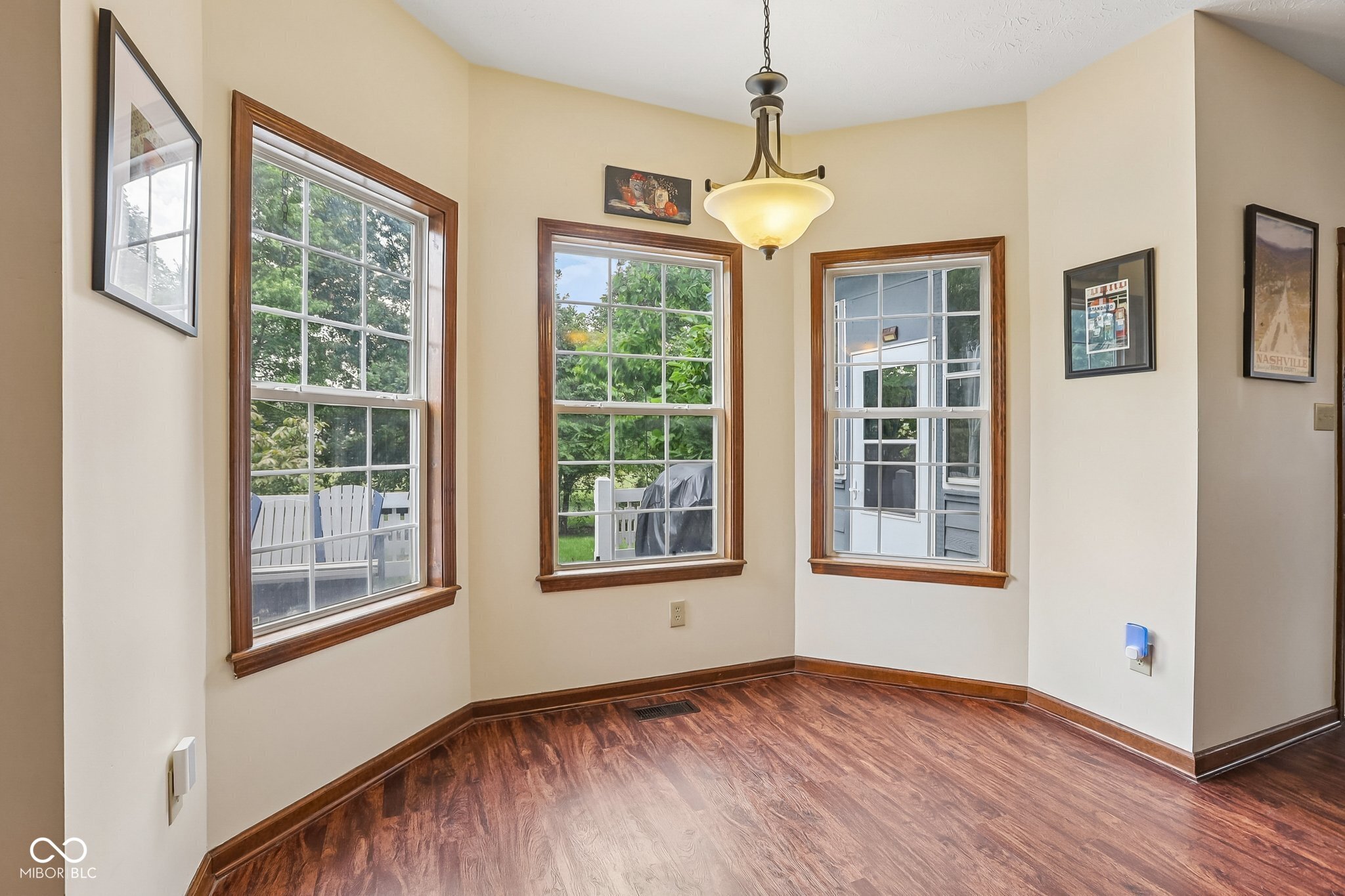 331 N Greenbriar Drive