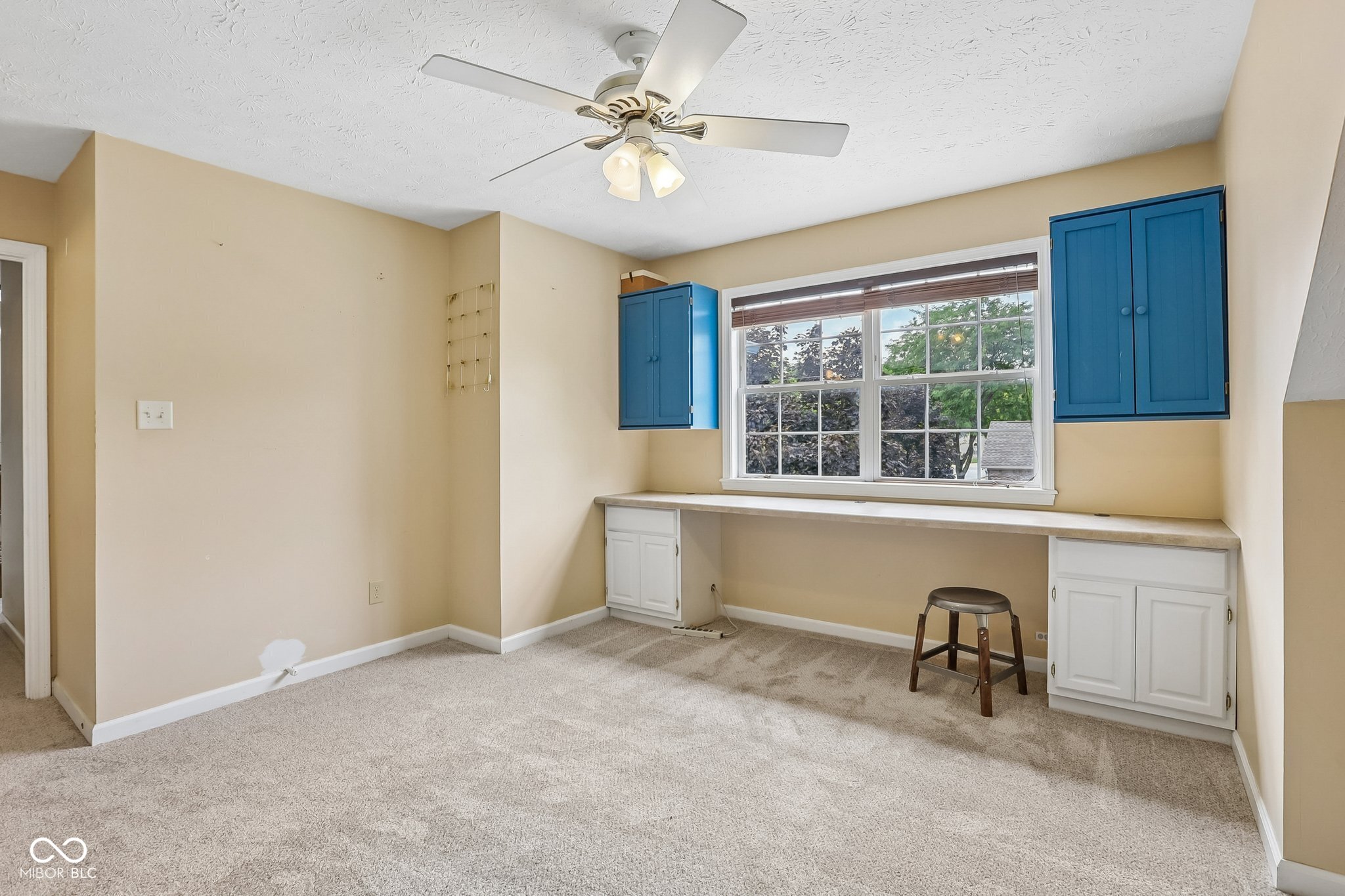 331 N Greenbriar Drive