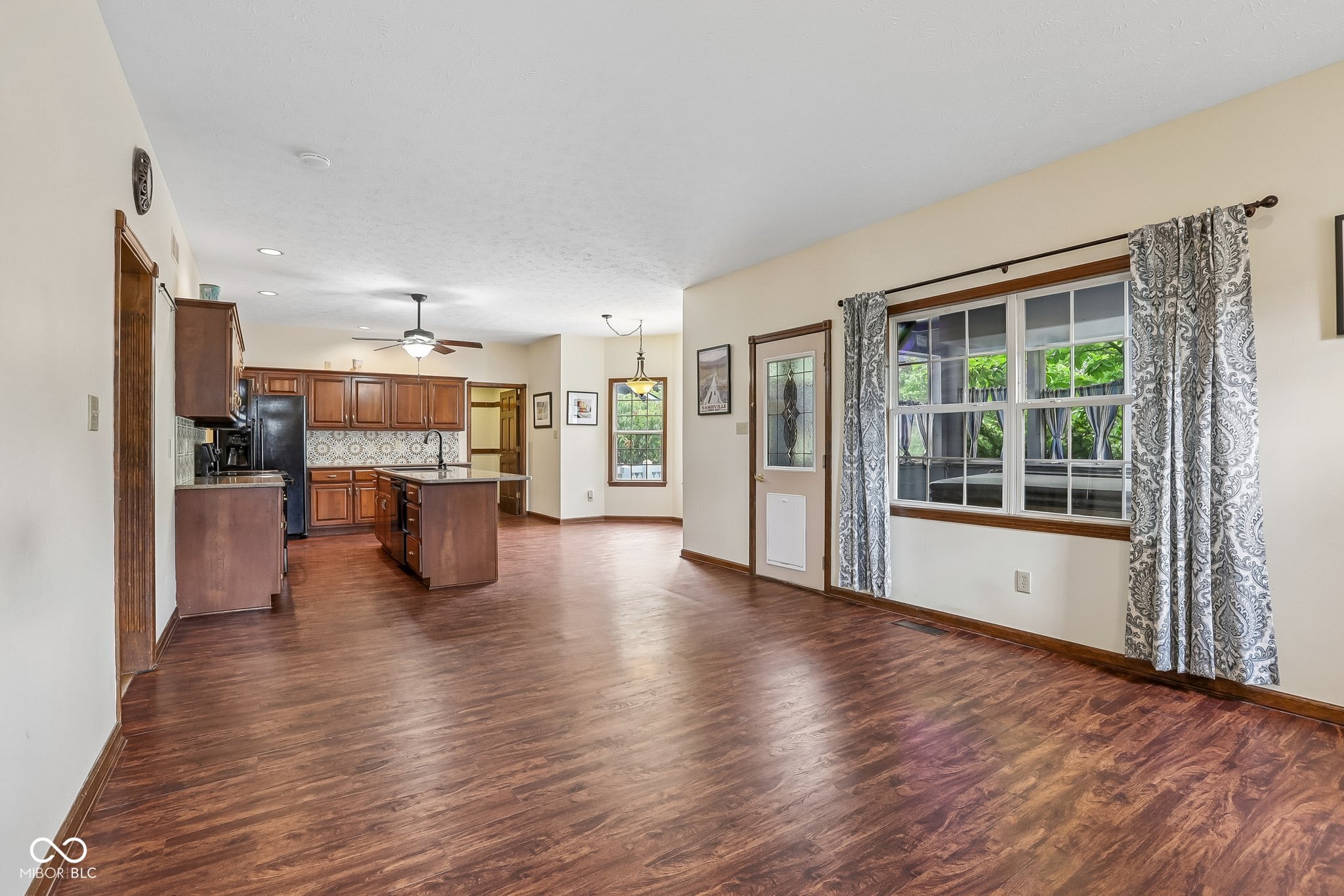 331 N Greenbriar Drive