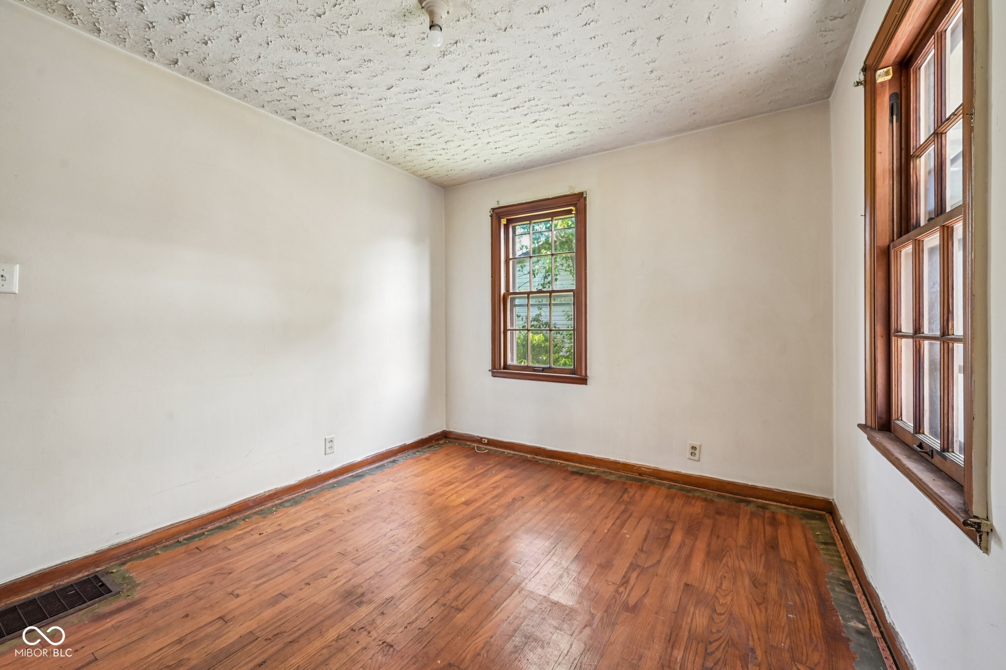 308 E 38th Street