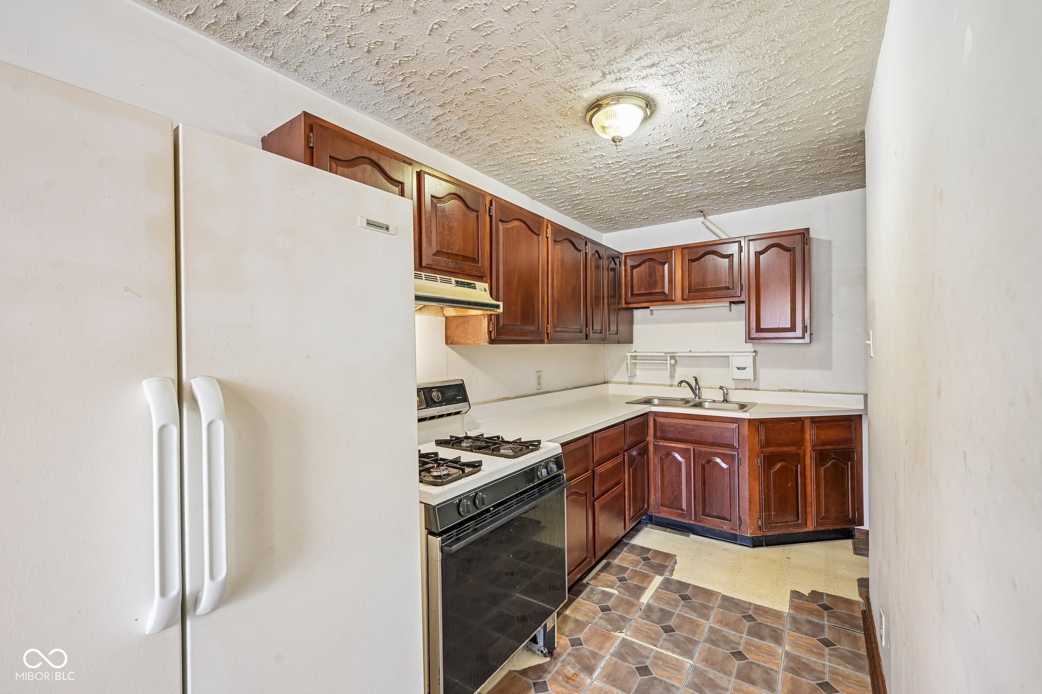 308 E 38th Street