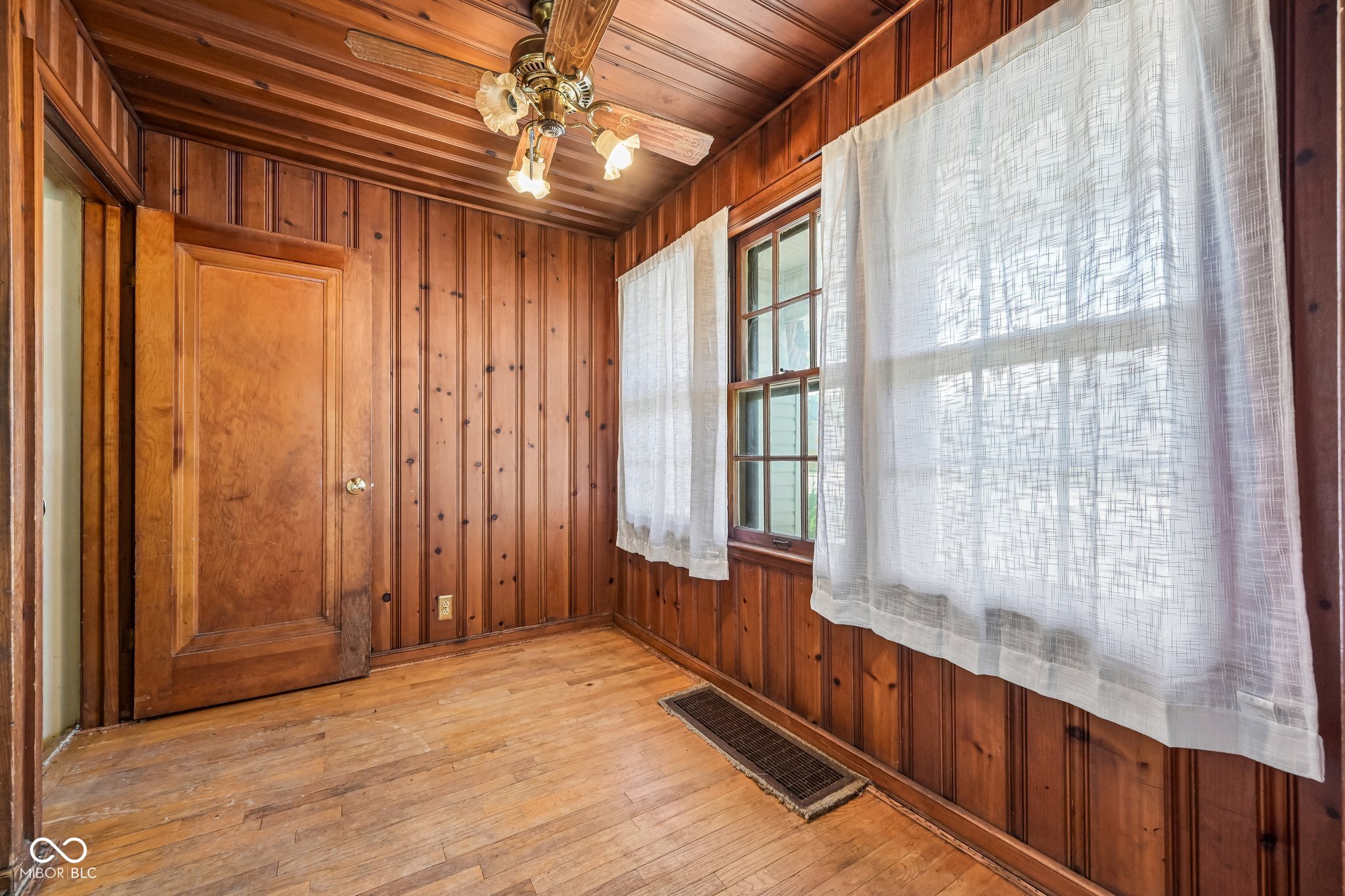 308 E 38th Street