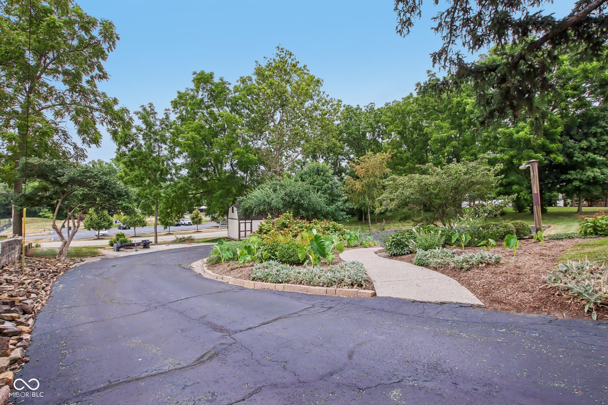 399 W Main Street