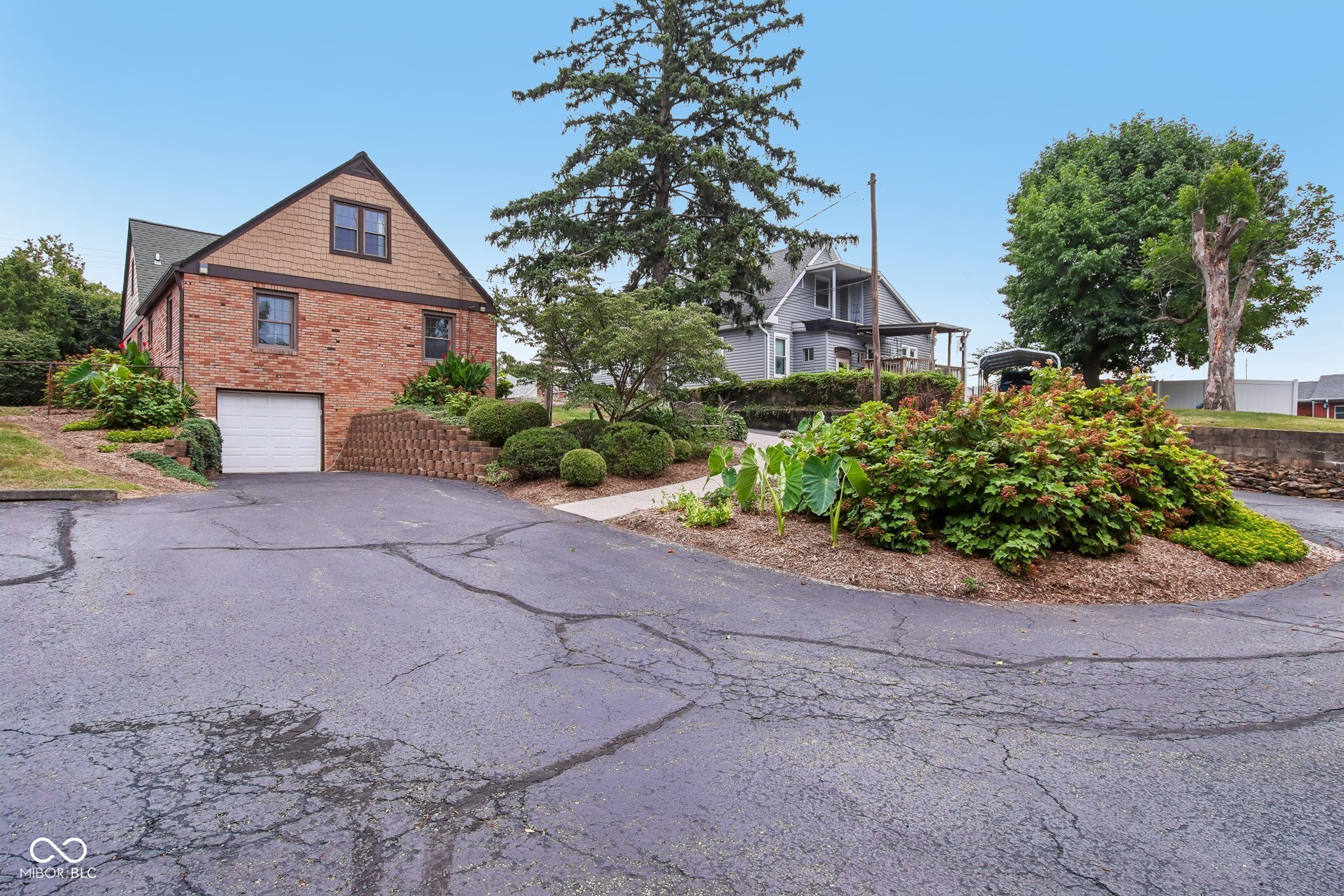 399 W Main Street