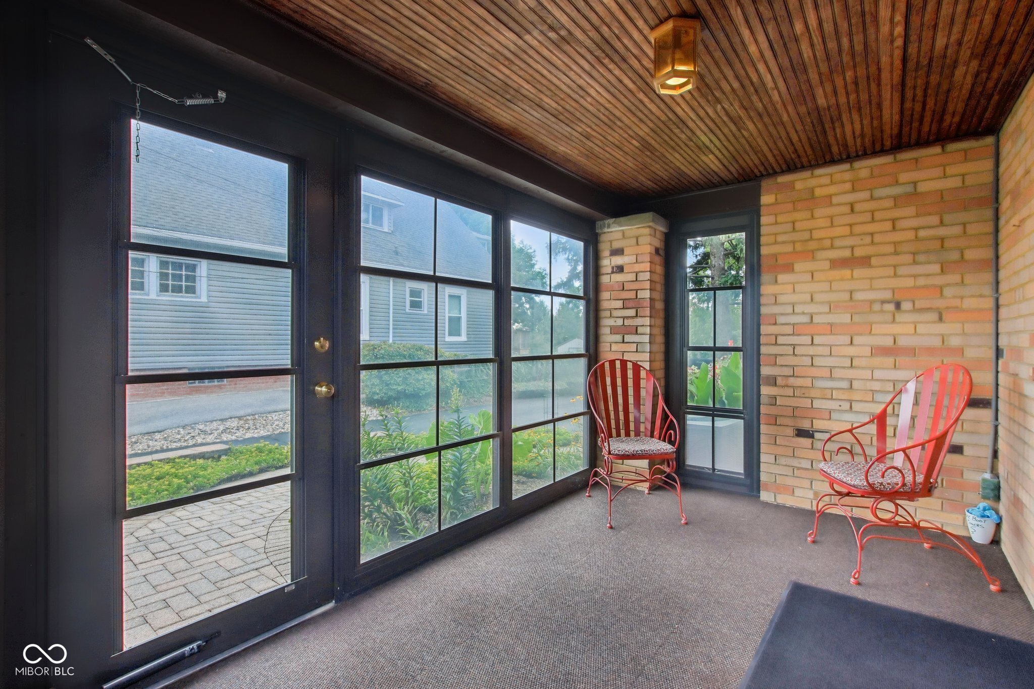 399 W Main Street