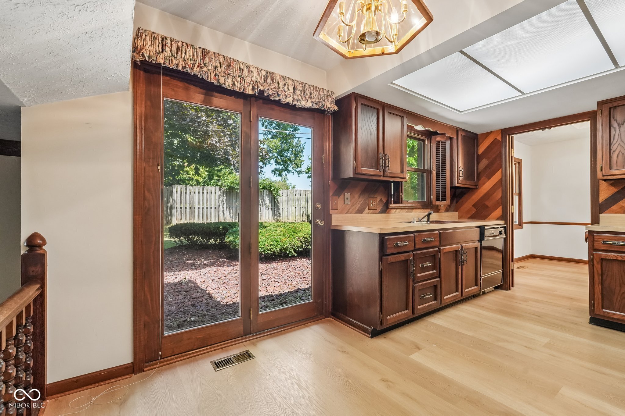104 E Brunswick Avenue