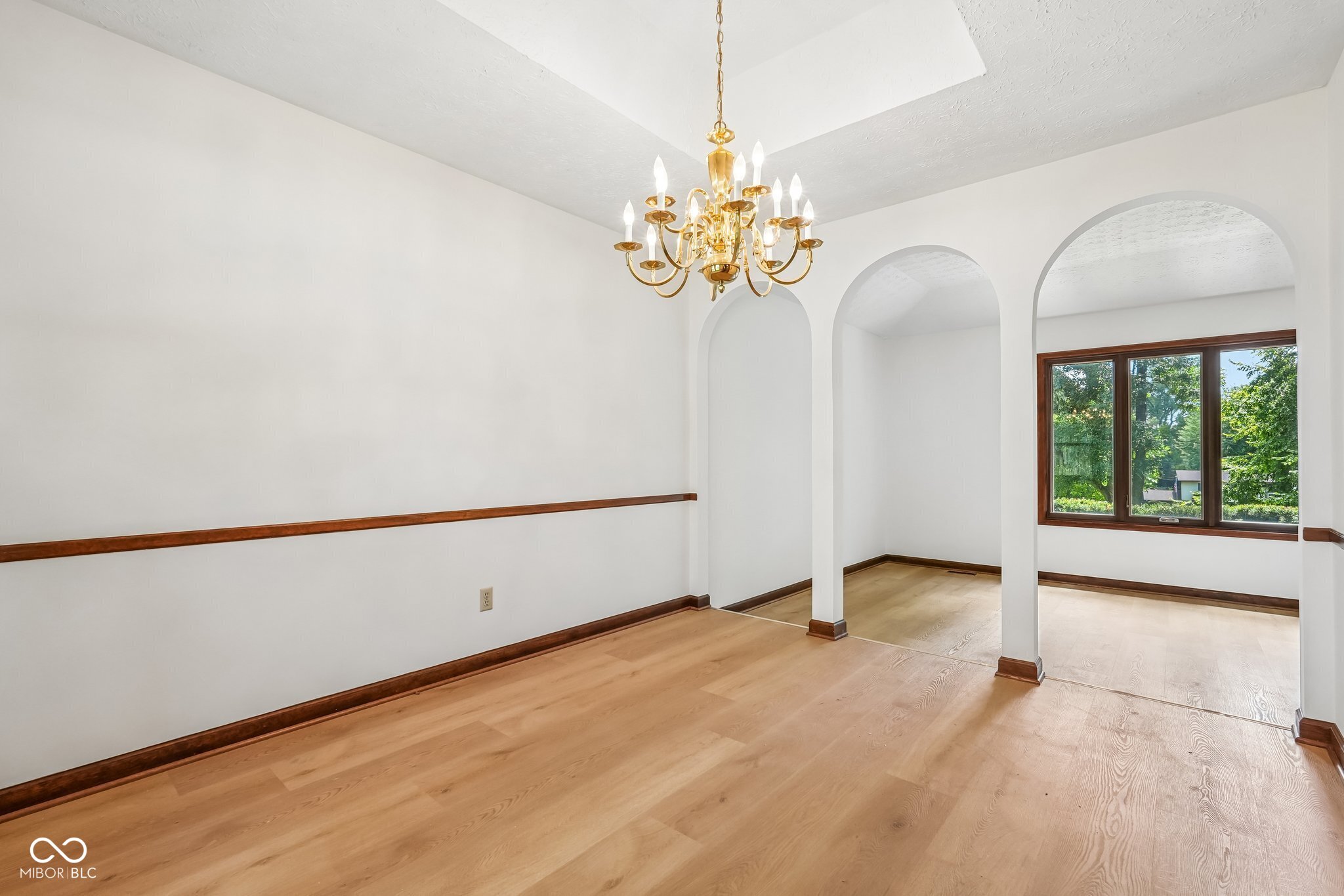 104 E Brunswick Avenue