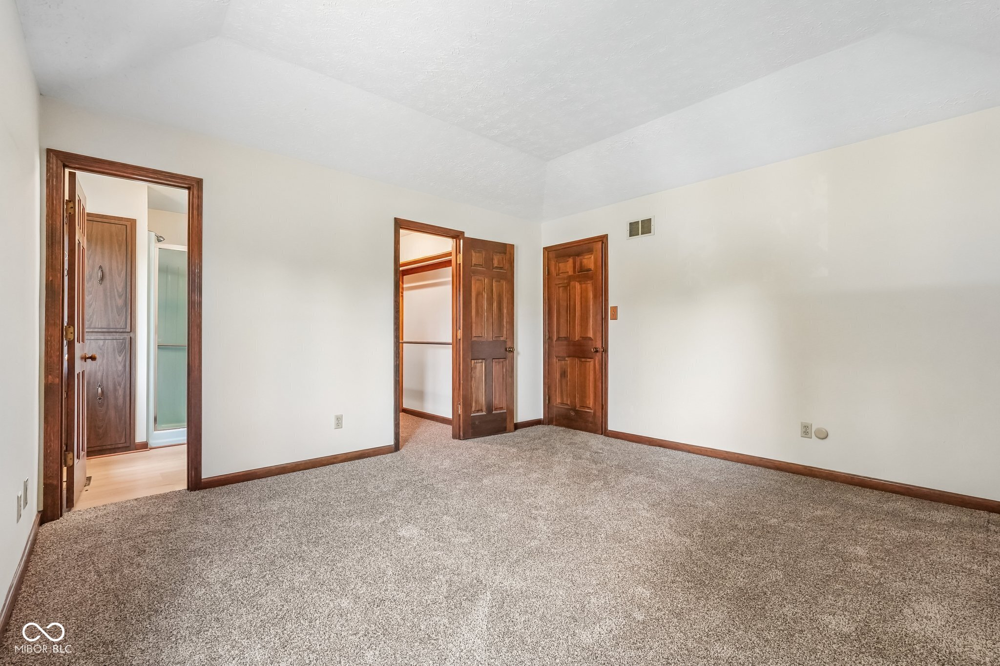 104 E Brunswick Avenue