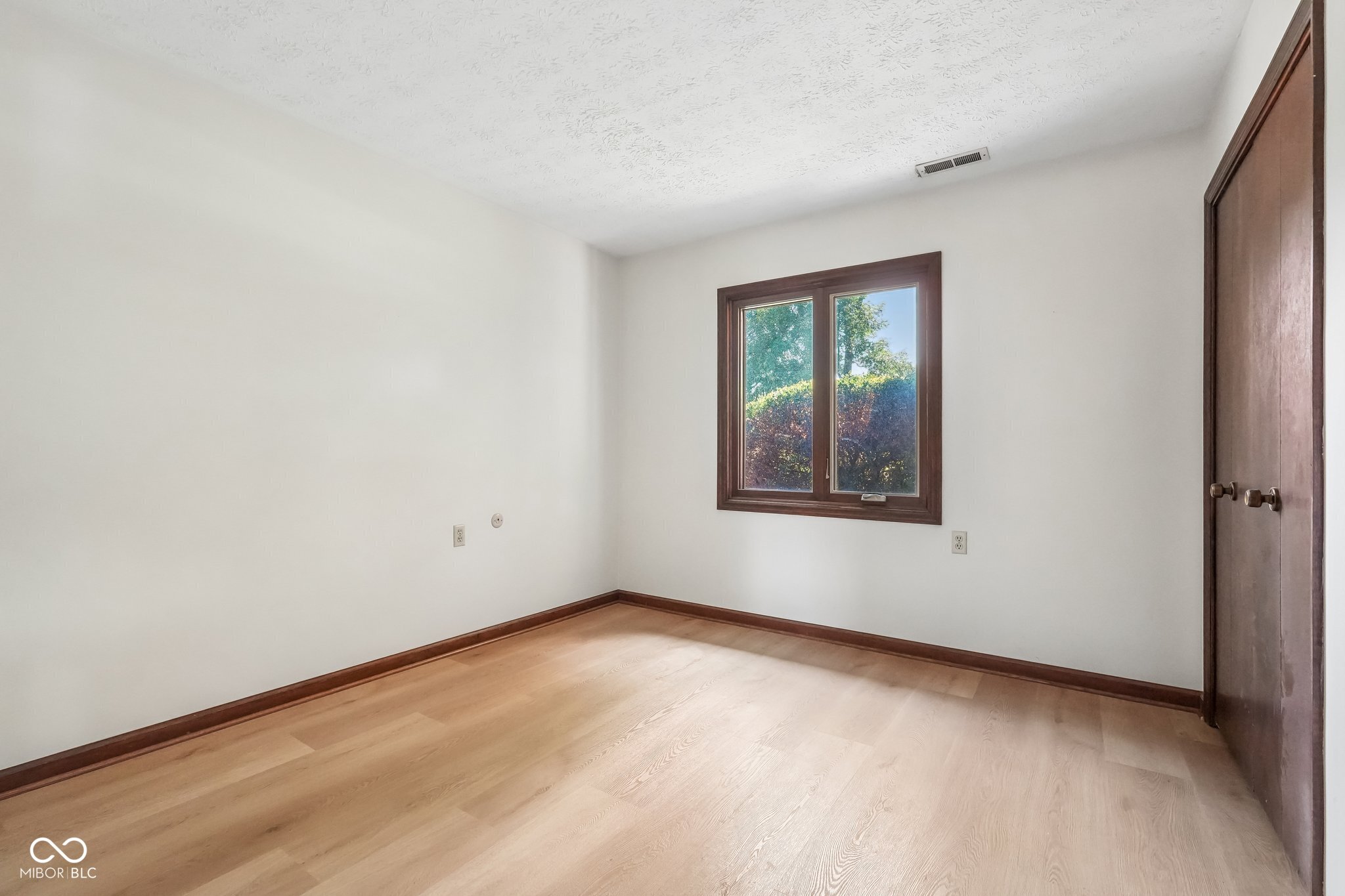 104 E Brunswick Avenue