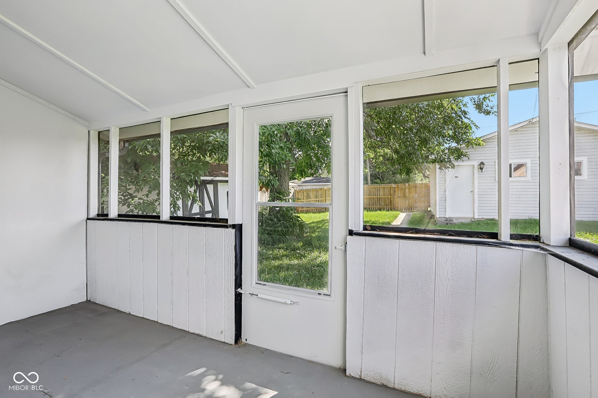 19 N Ritter Avenue