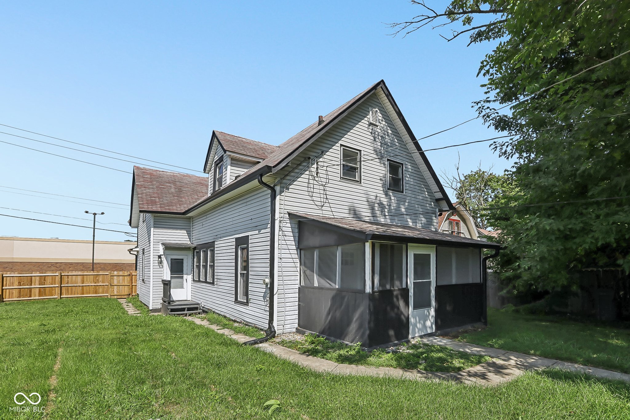 19 N Ritter Avenue