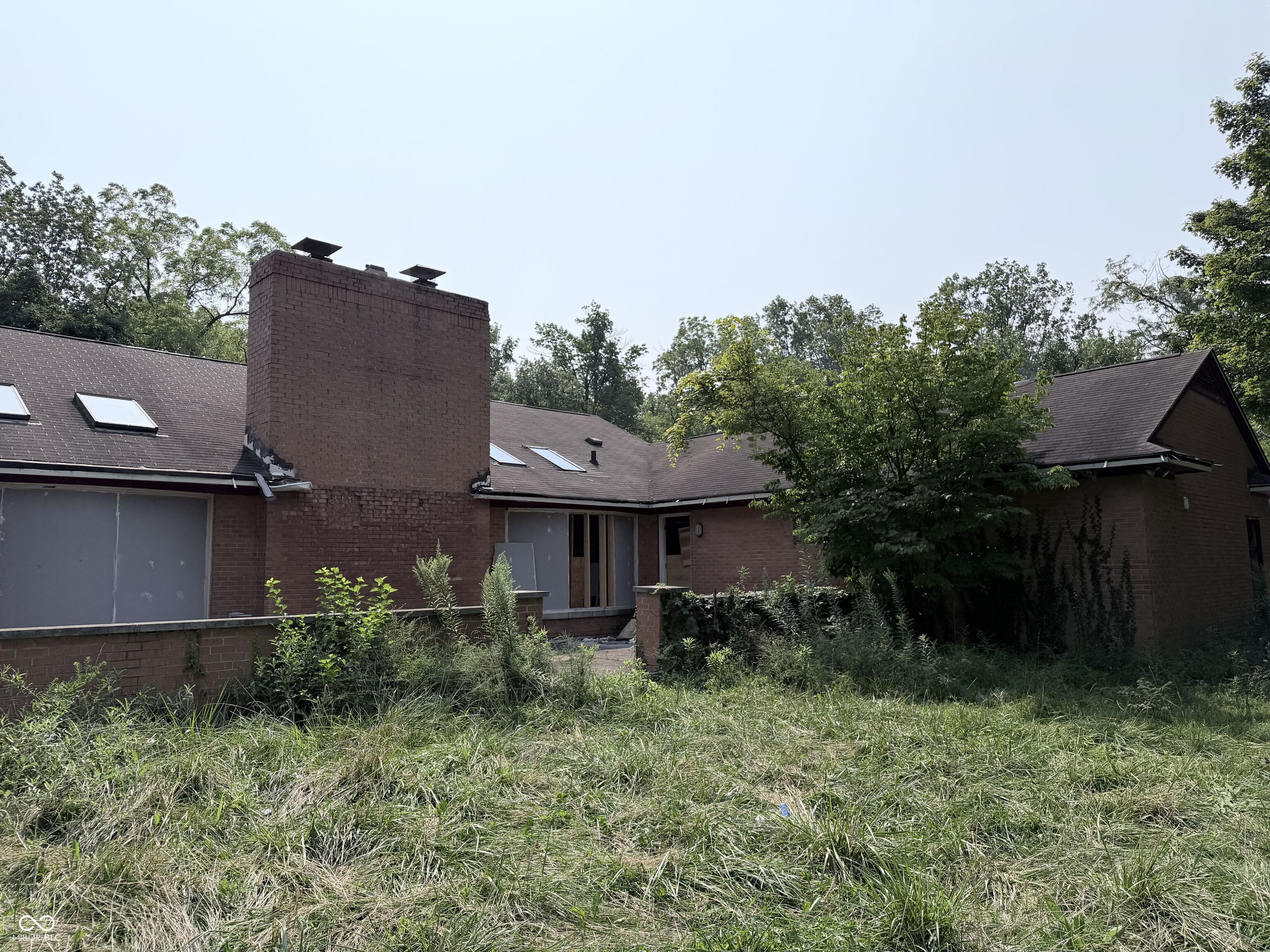 1910 S Arlington Avenue