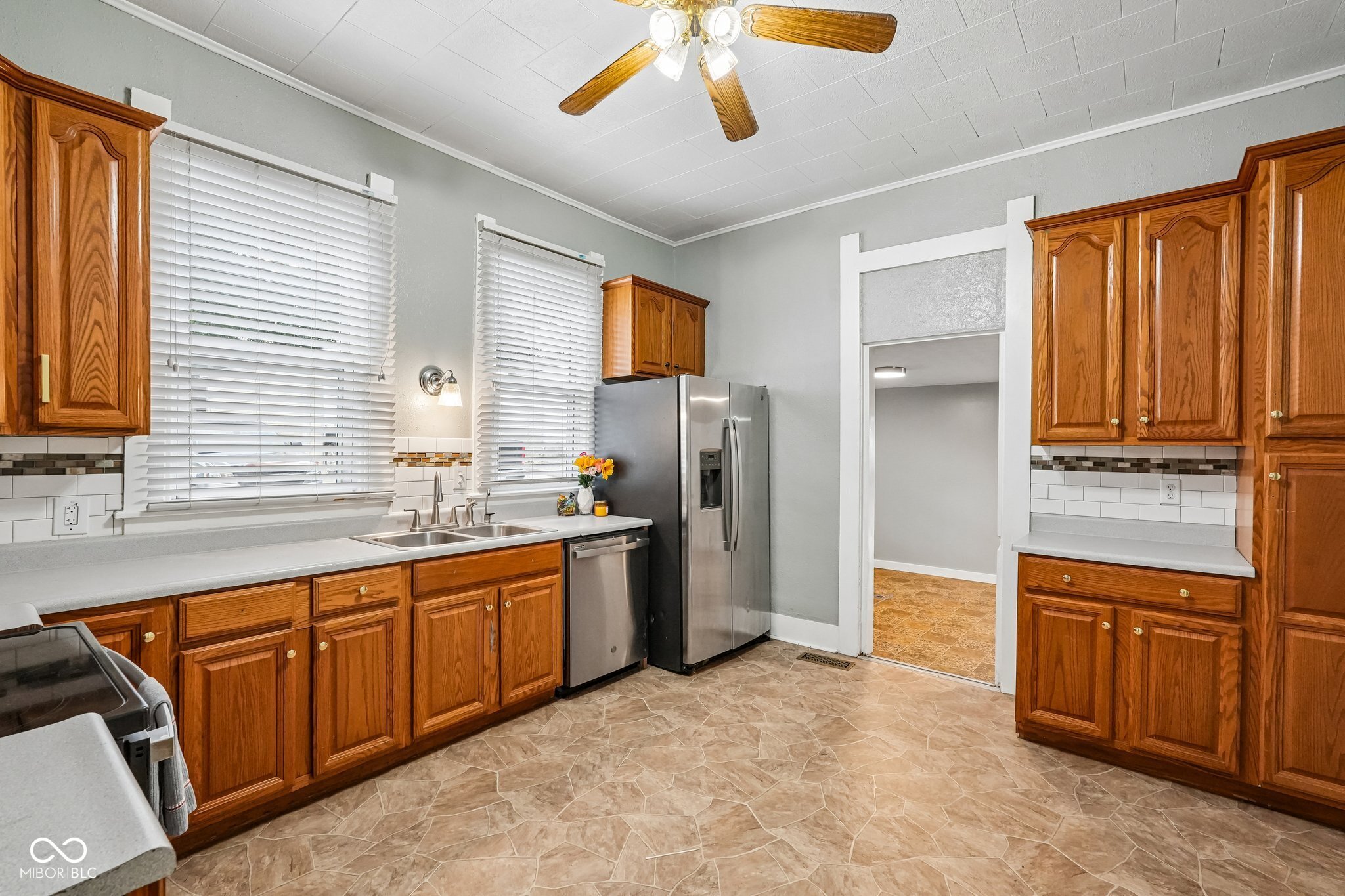 321 W Mechanic Street