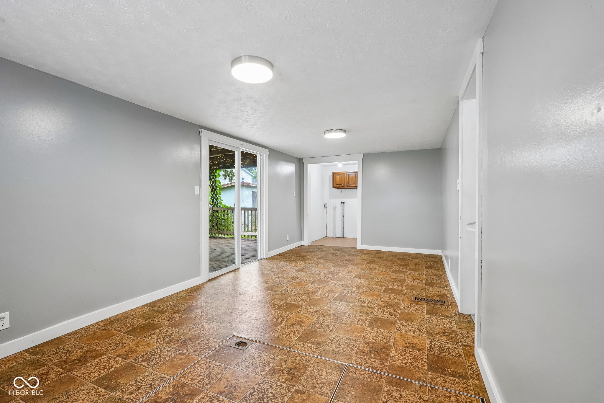 321 W Mechanic Street