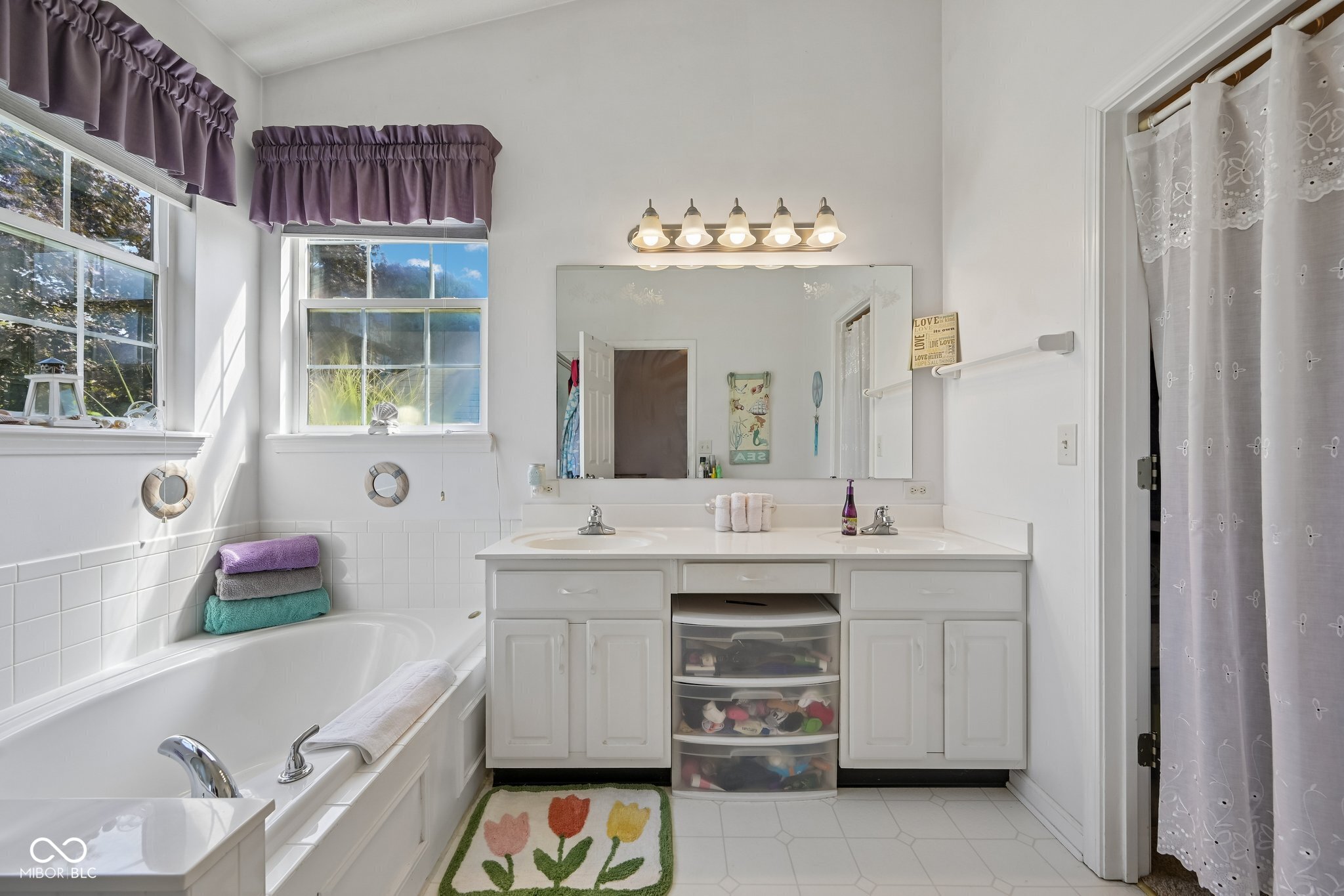 1098 Springwater Circle