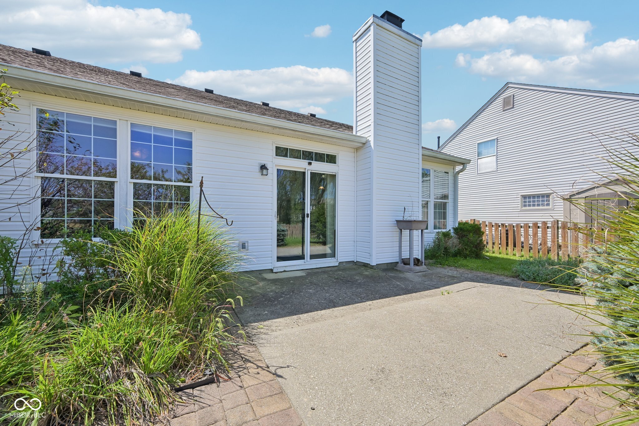 1098 Springwater Circle
