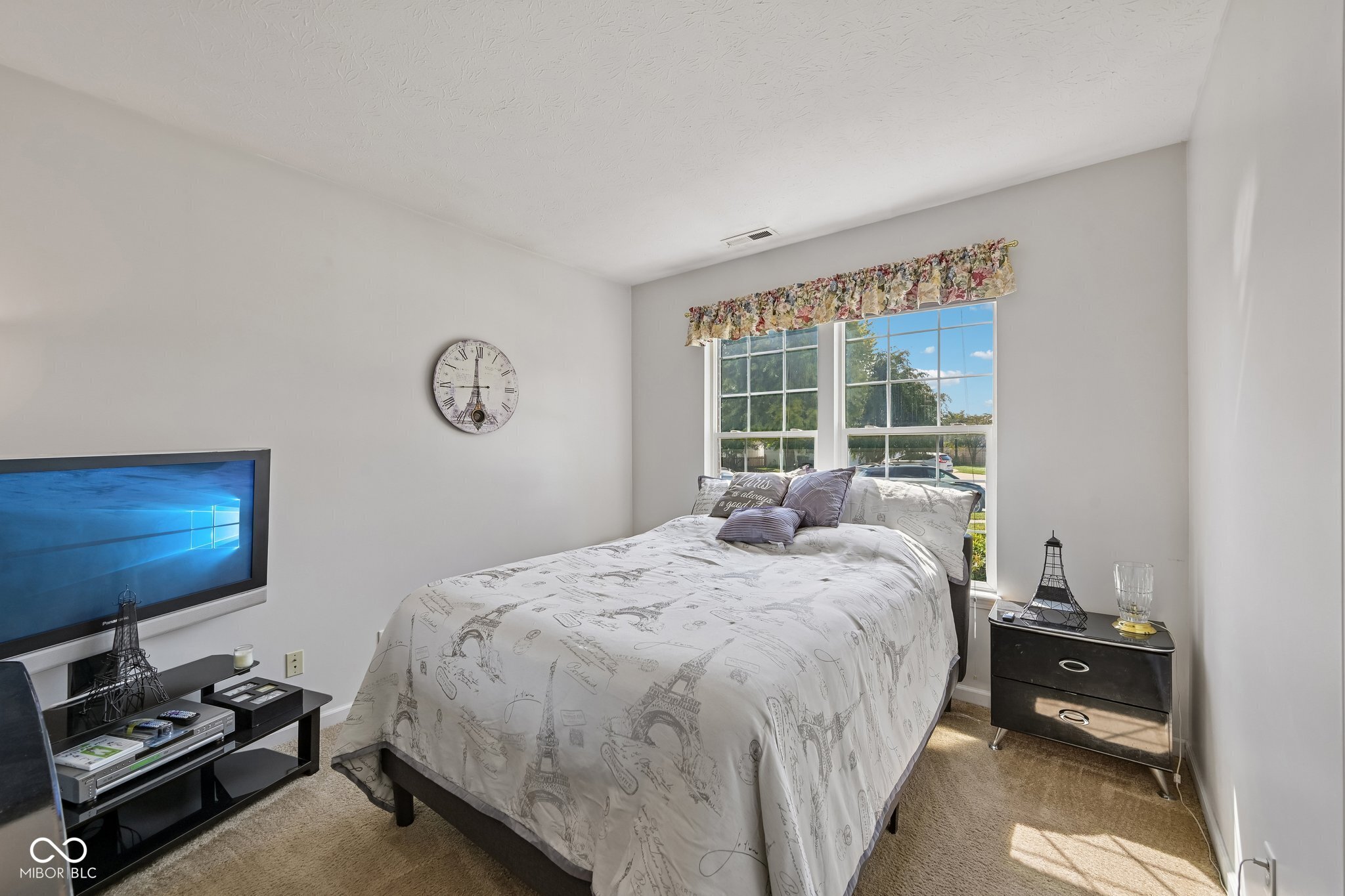 1098 Springwater Circle