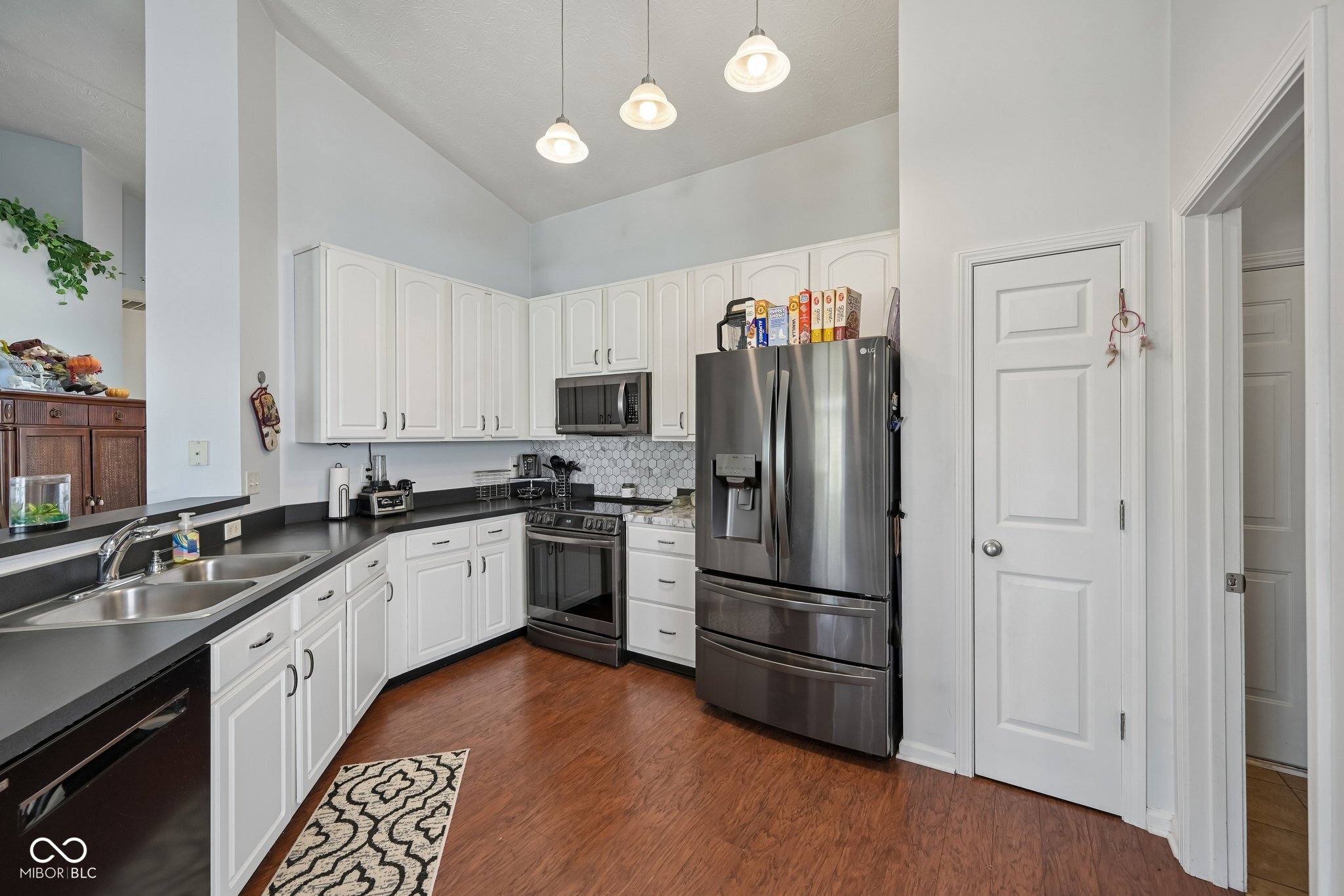 1098 Springwater Circle
