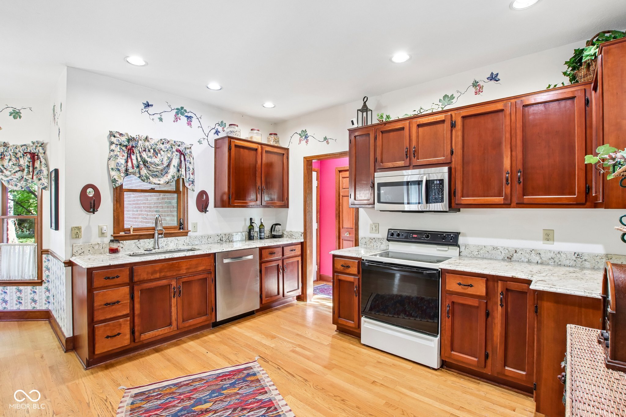 4731 Moss Lane