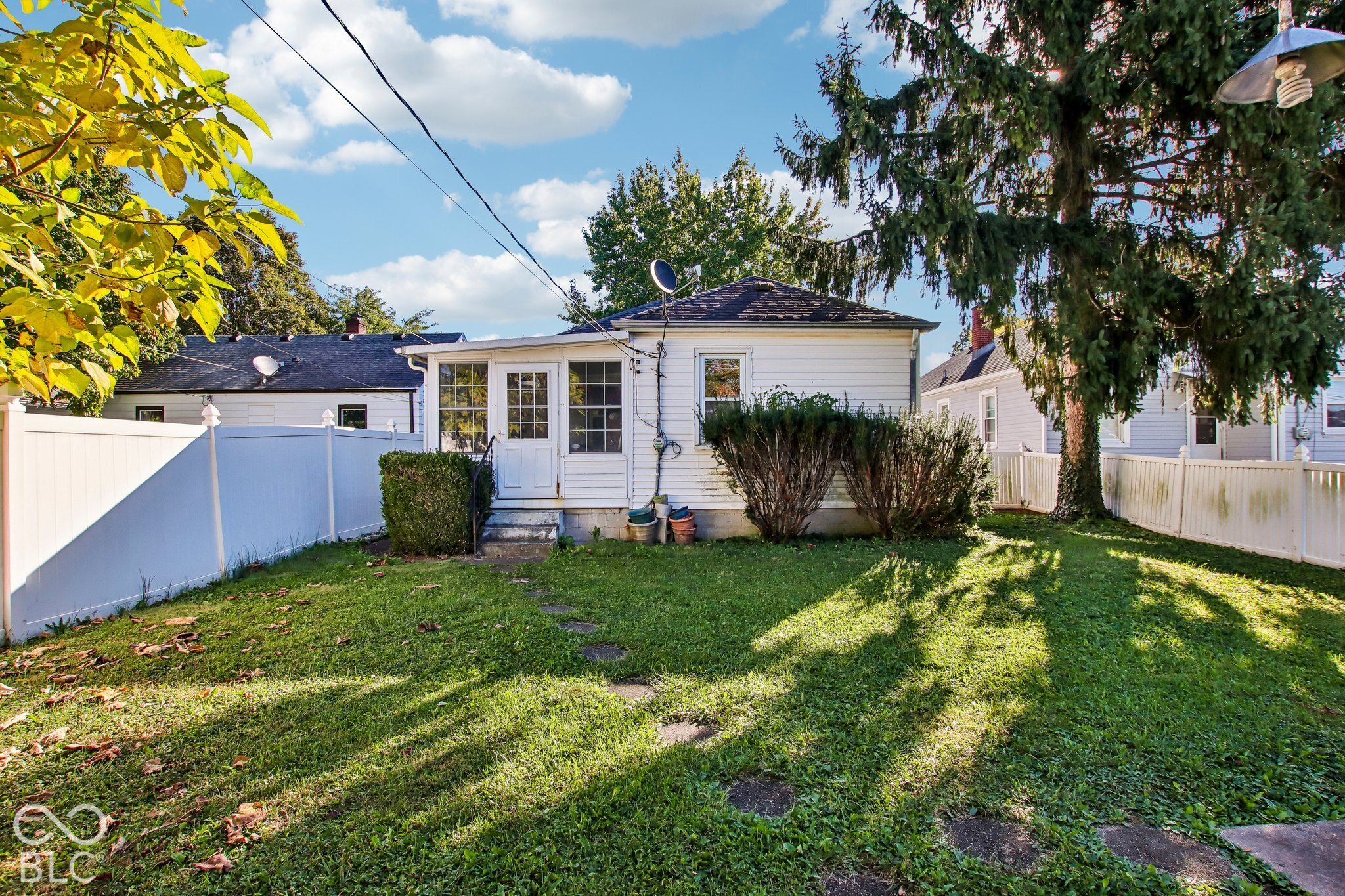 140 S 7th Avenue
