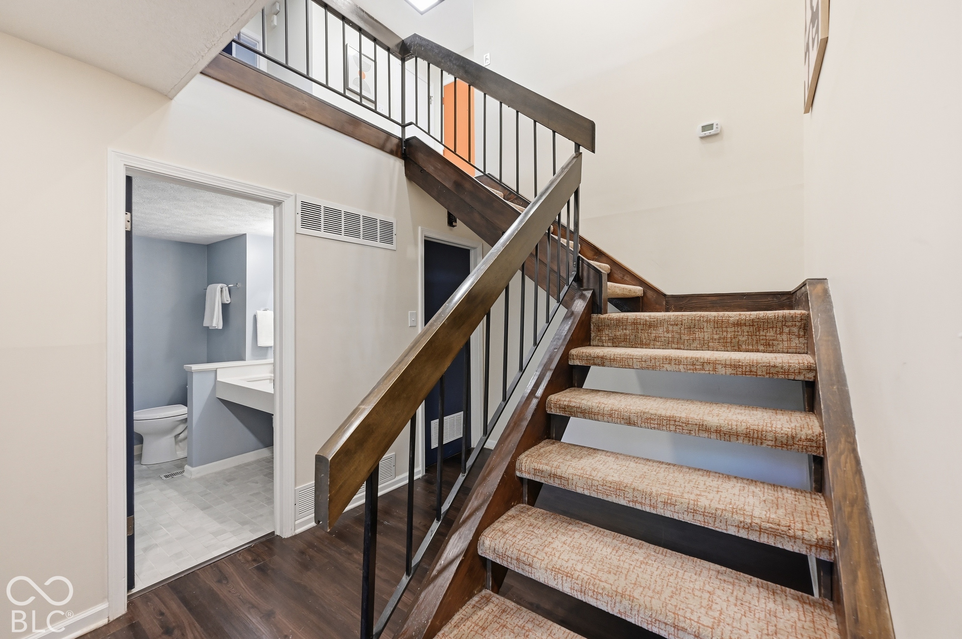 252 W Beverly Drive