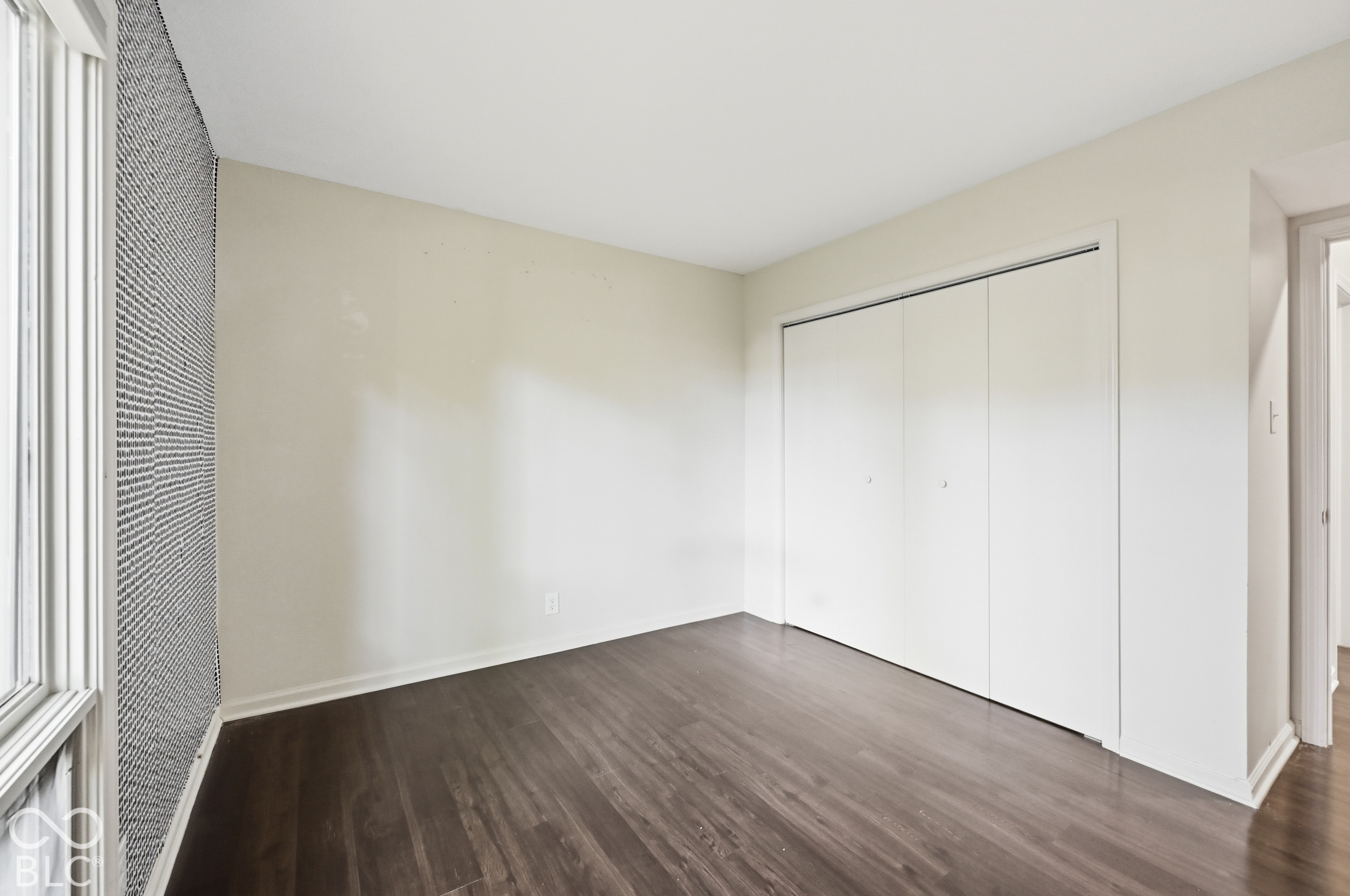 252 W Beverly Drive