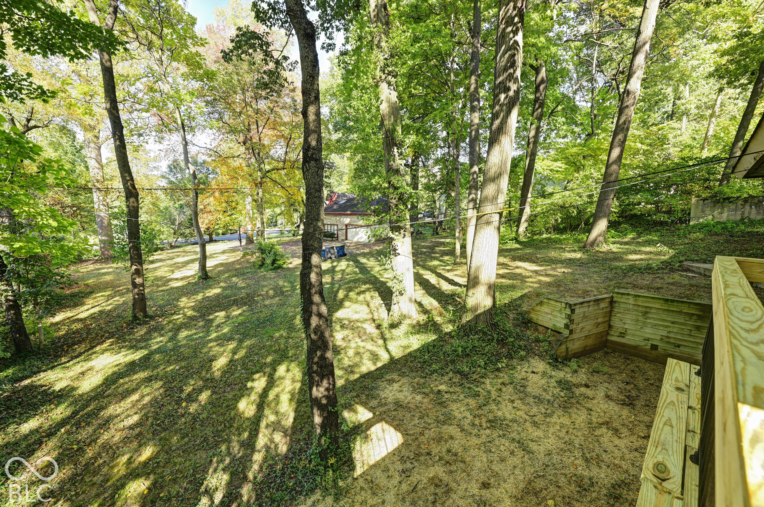 252 W Beverly Drive