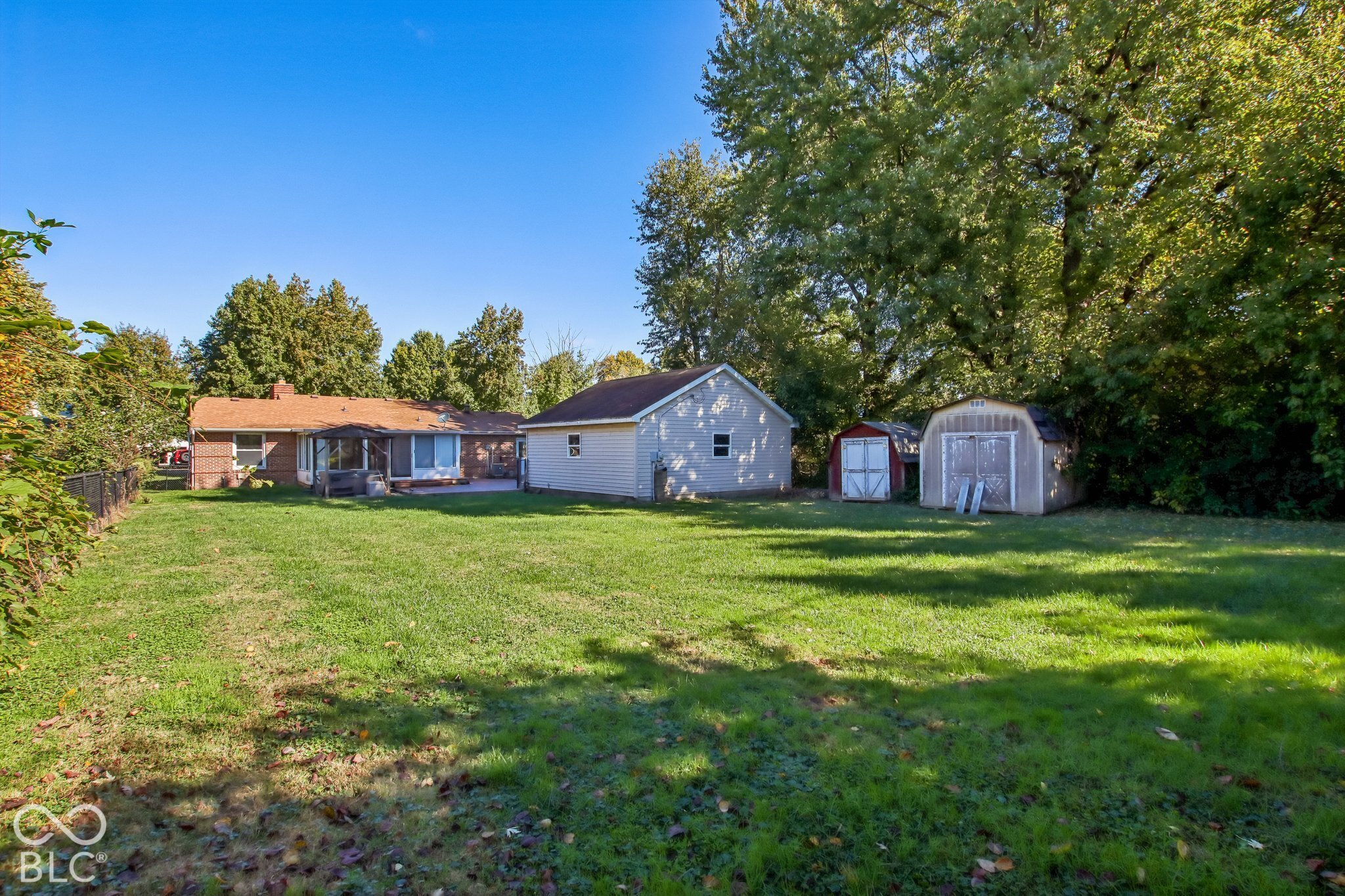 1739 E Loretta Drive
