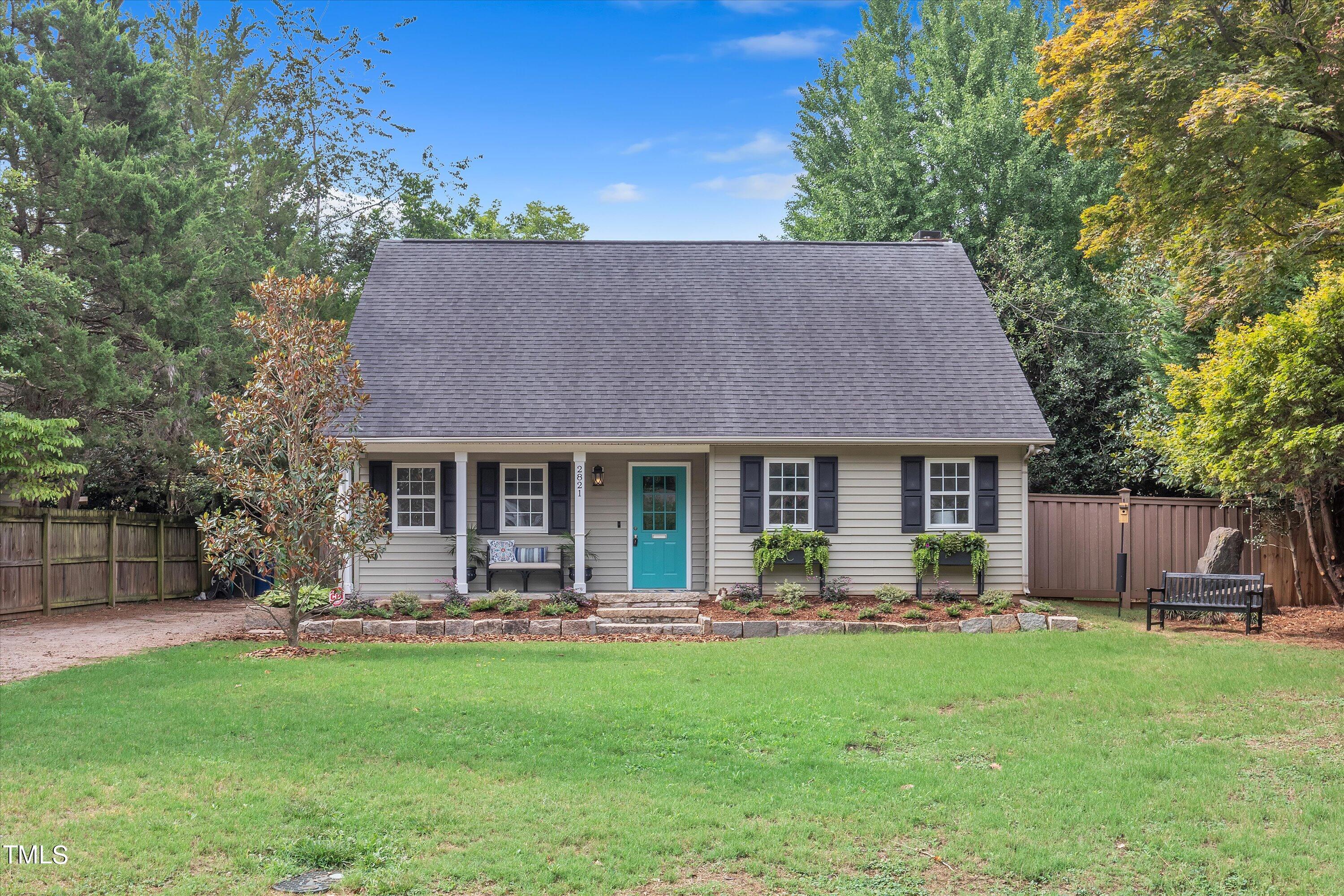 2821 Van Dyke Avenue