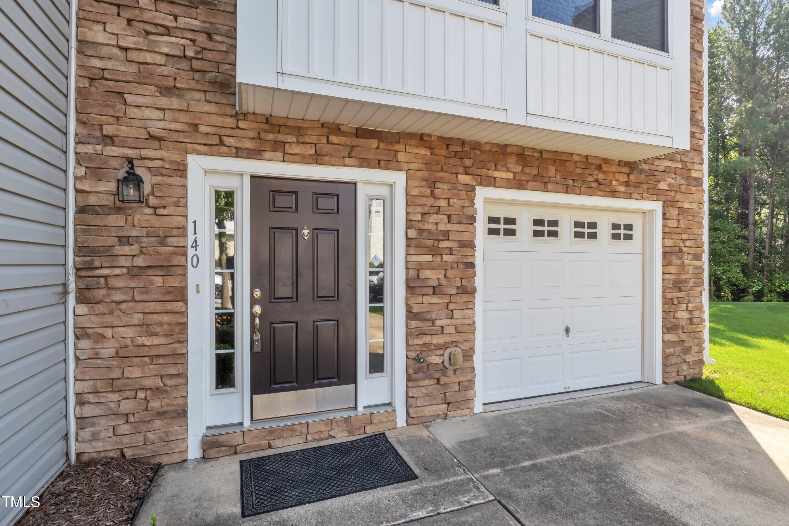 140 Darley Dale Loop
