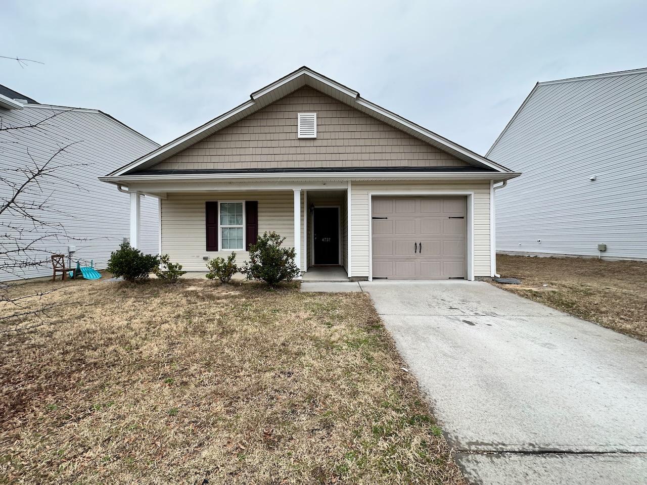 4737 Queen Pierrette Street