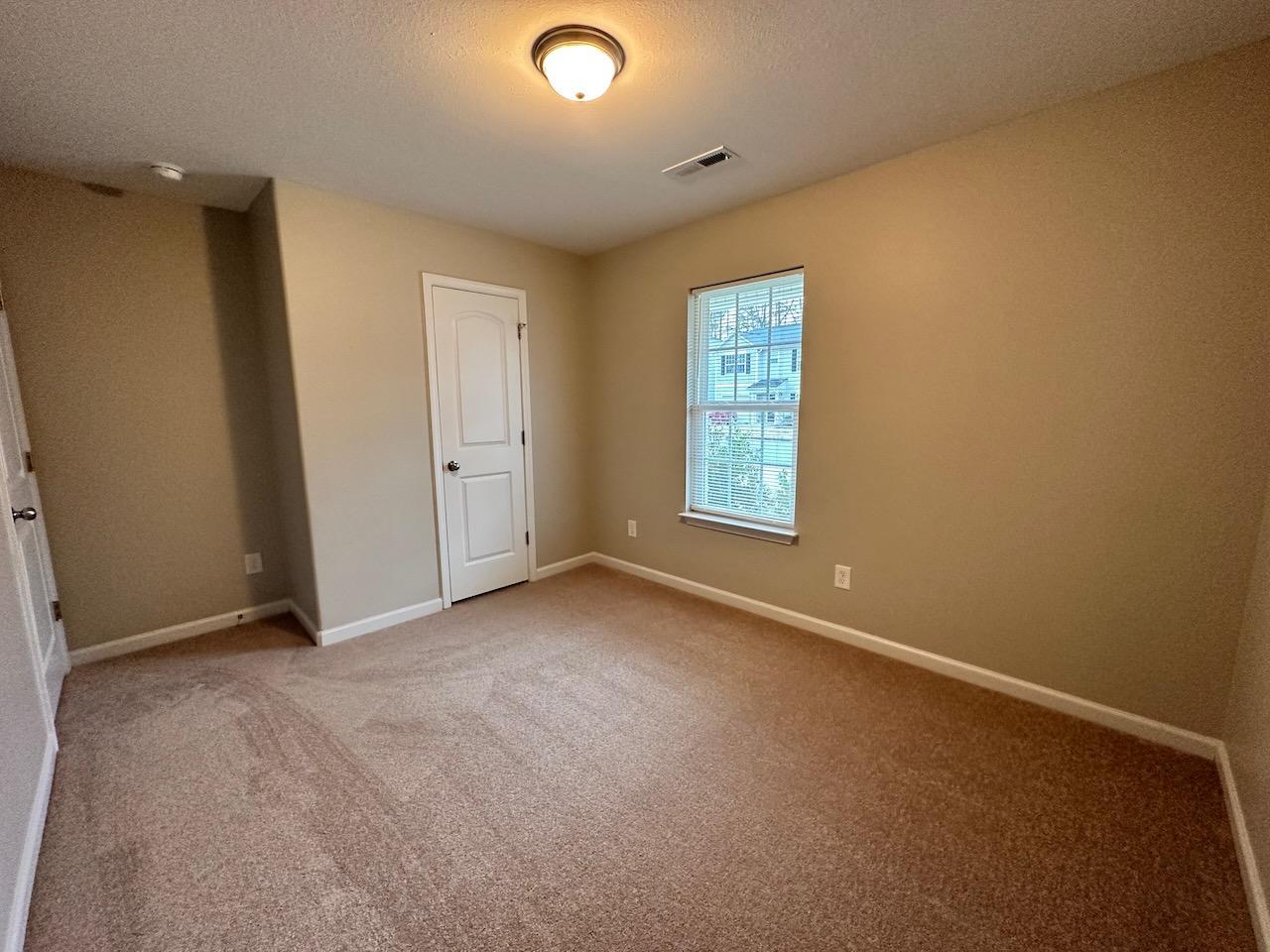 4737 Queen Pierrette Street