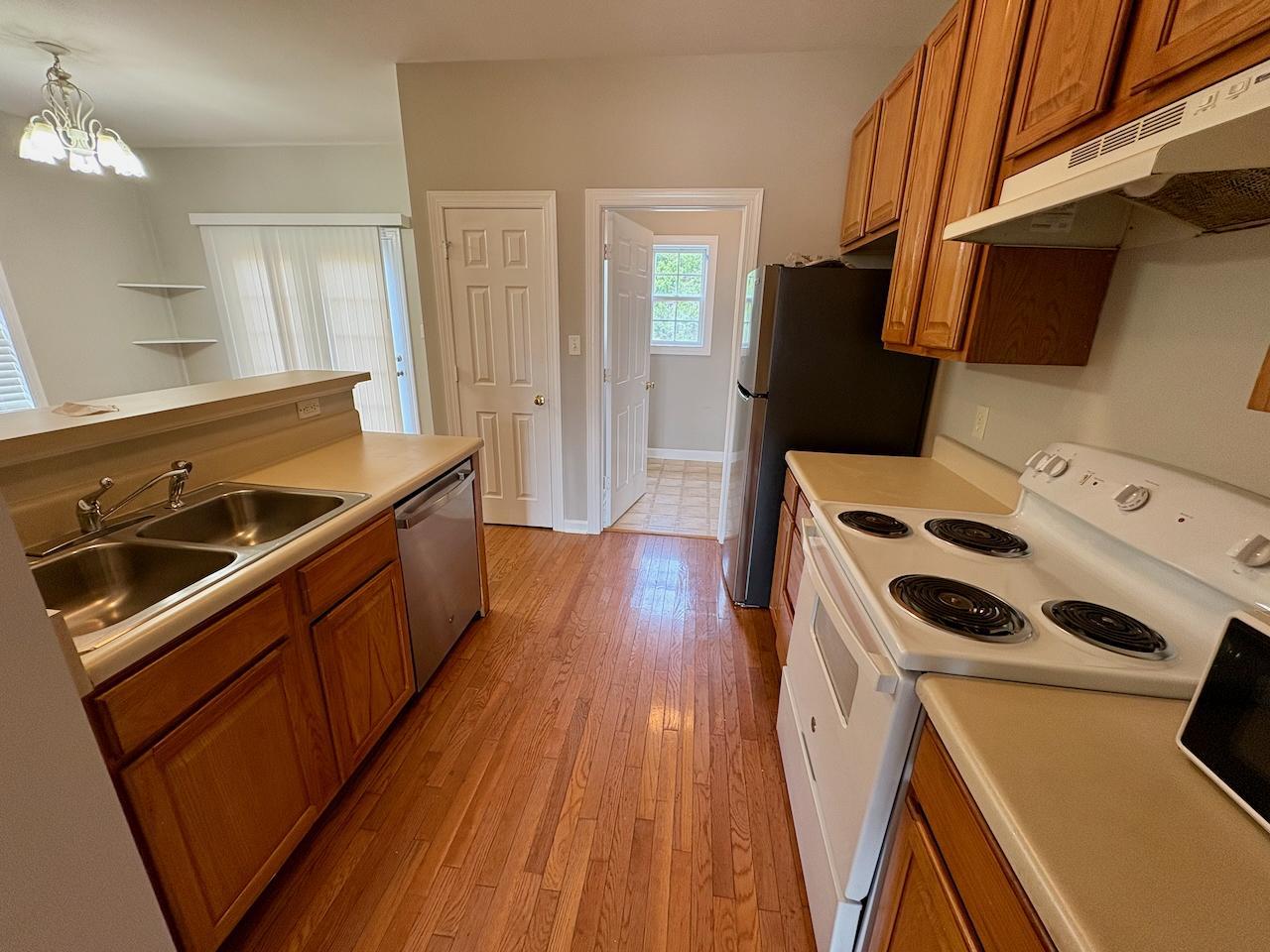2701 Lead Crystal Court