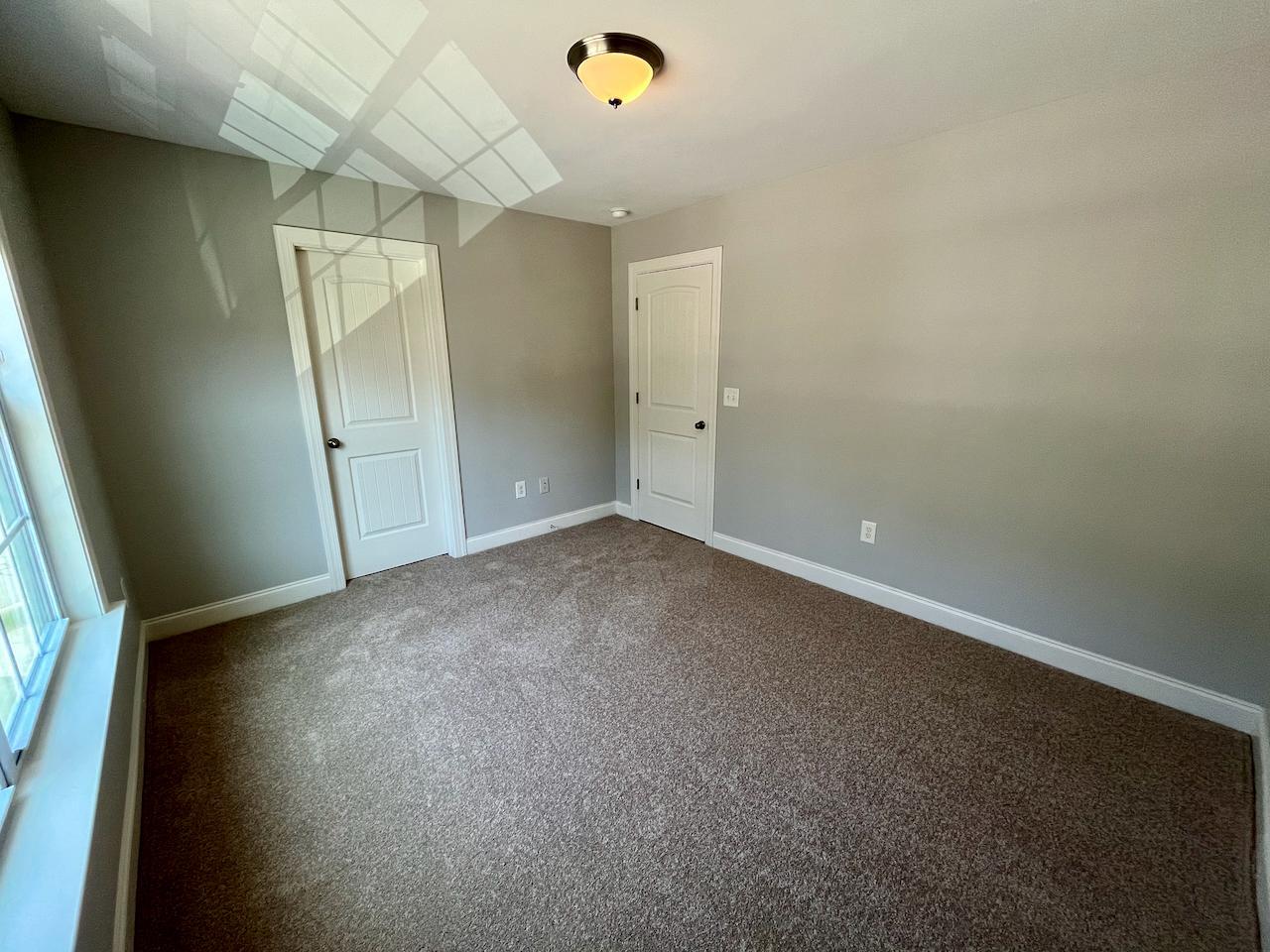 1049 Monmouth Loop