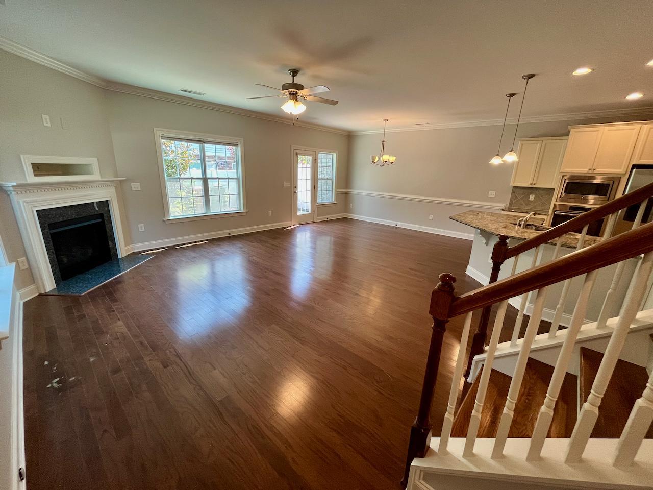 1049 Monmouth Loop