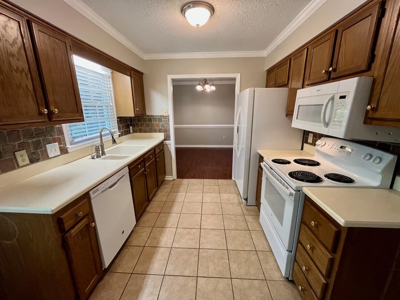 102 Flintlock Court