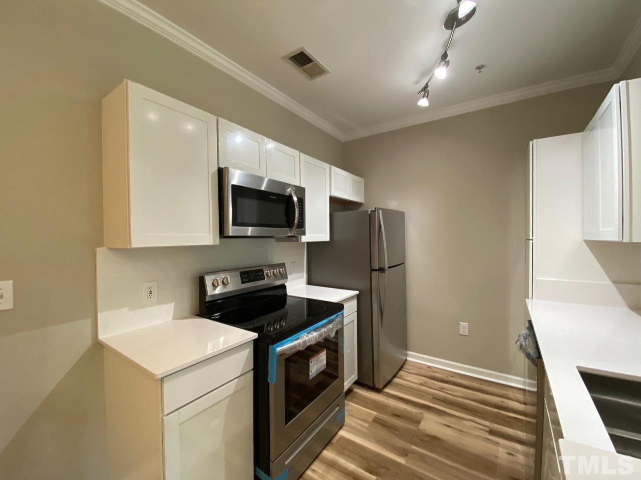 720 N Person Street # 206