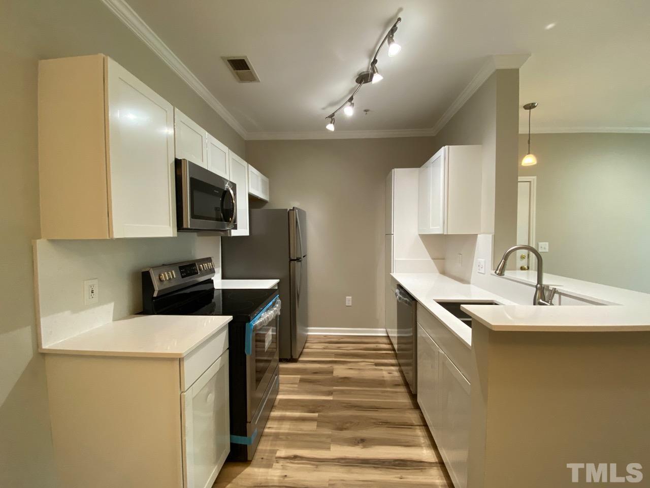 720 N Person Street # 206