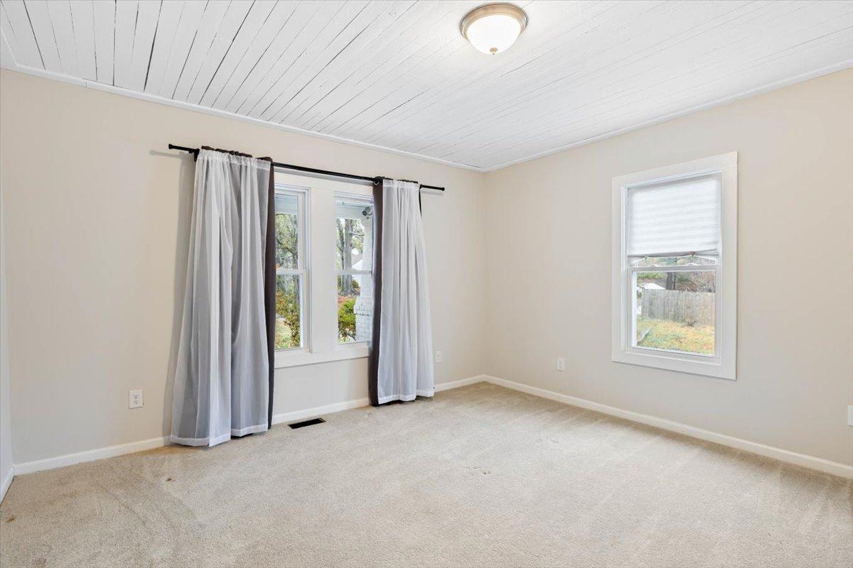 2538 Ross Road