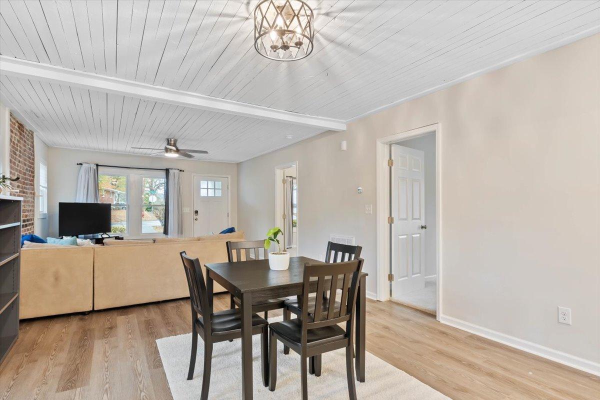 2538 Ross Road